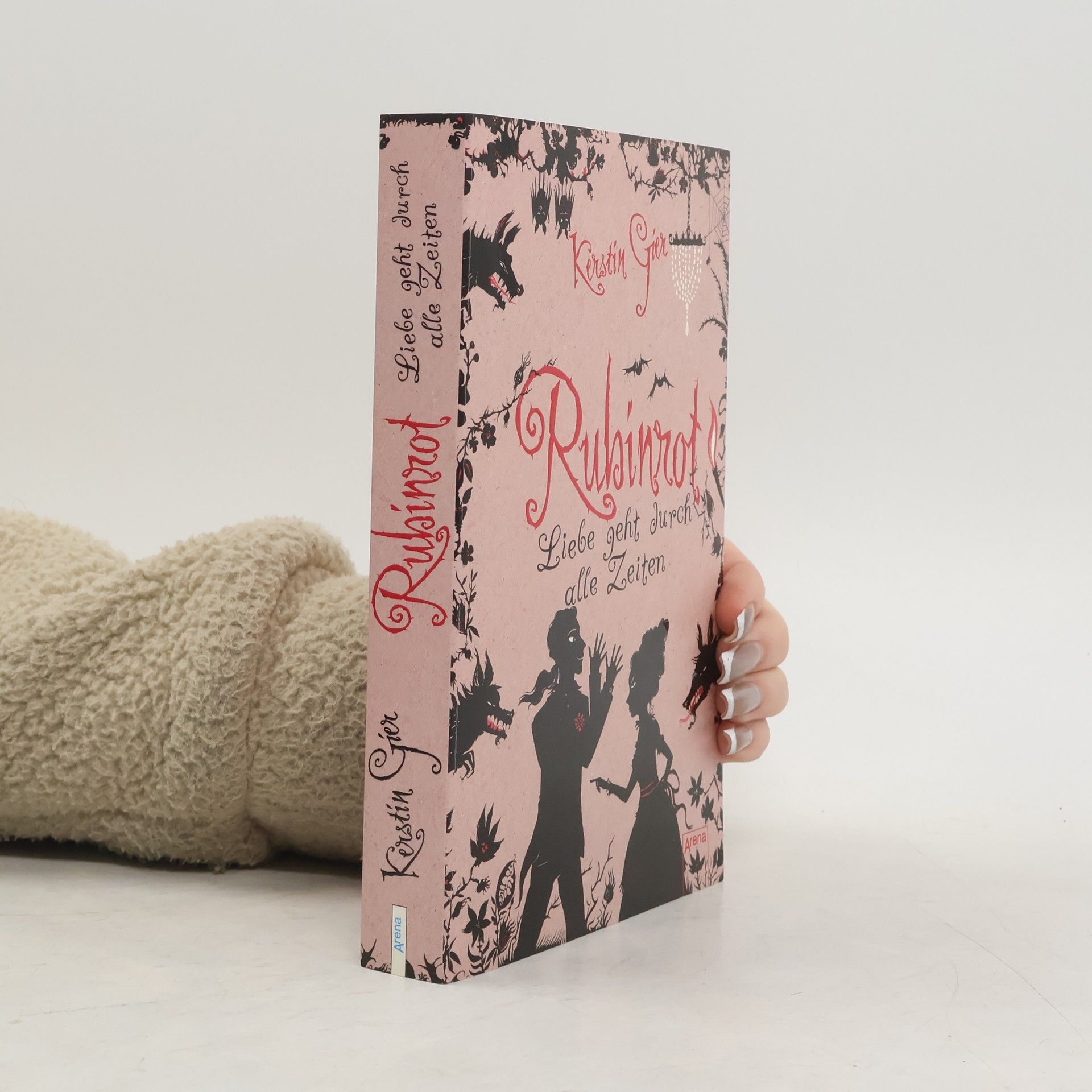 Rubinrot. Liebe geht durch alle Zeiten