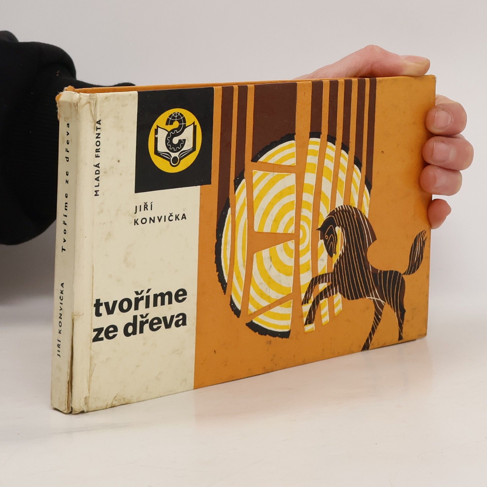 Jiří Konvička Tvoříme ze dřeva