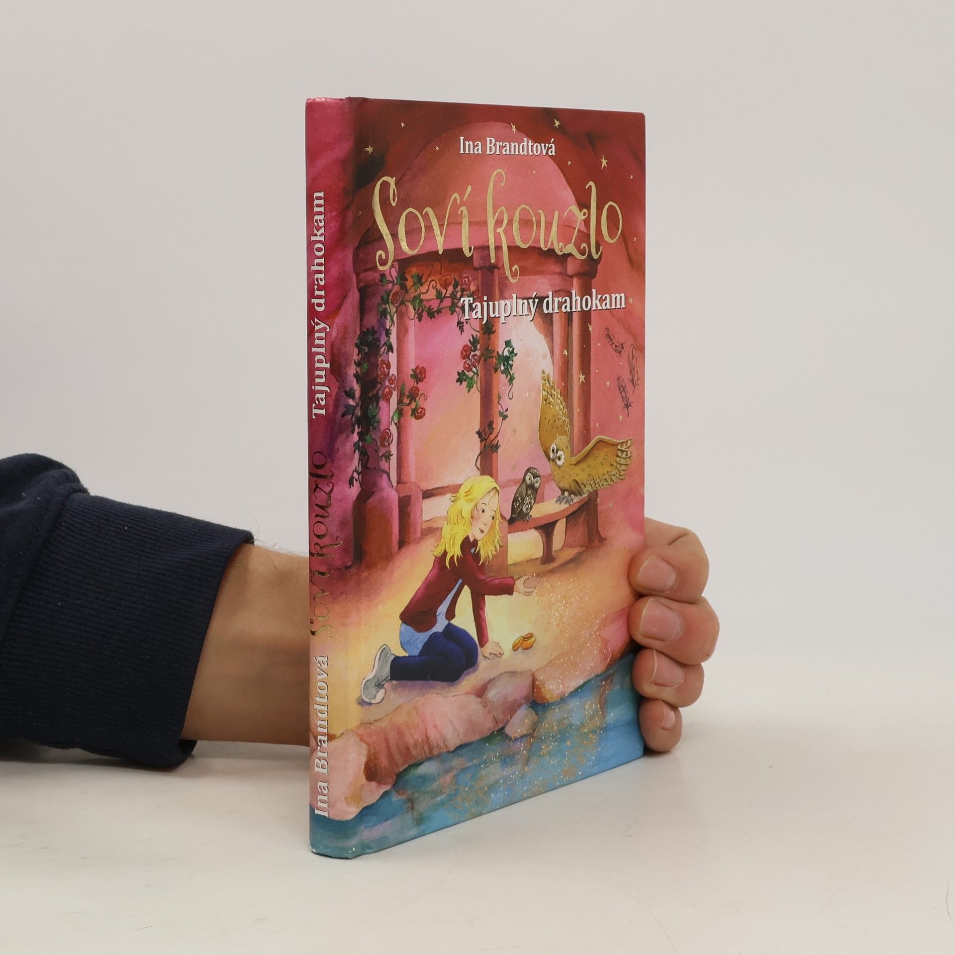 Soví kouzlo. Tajuplný drahokam