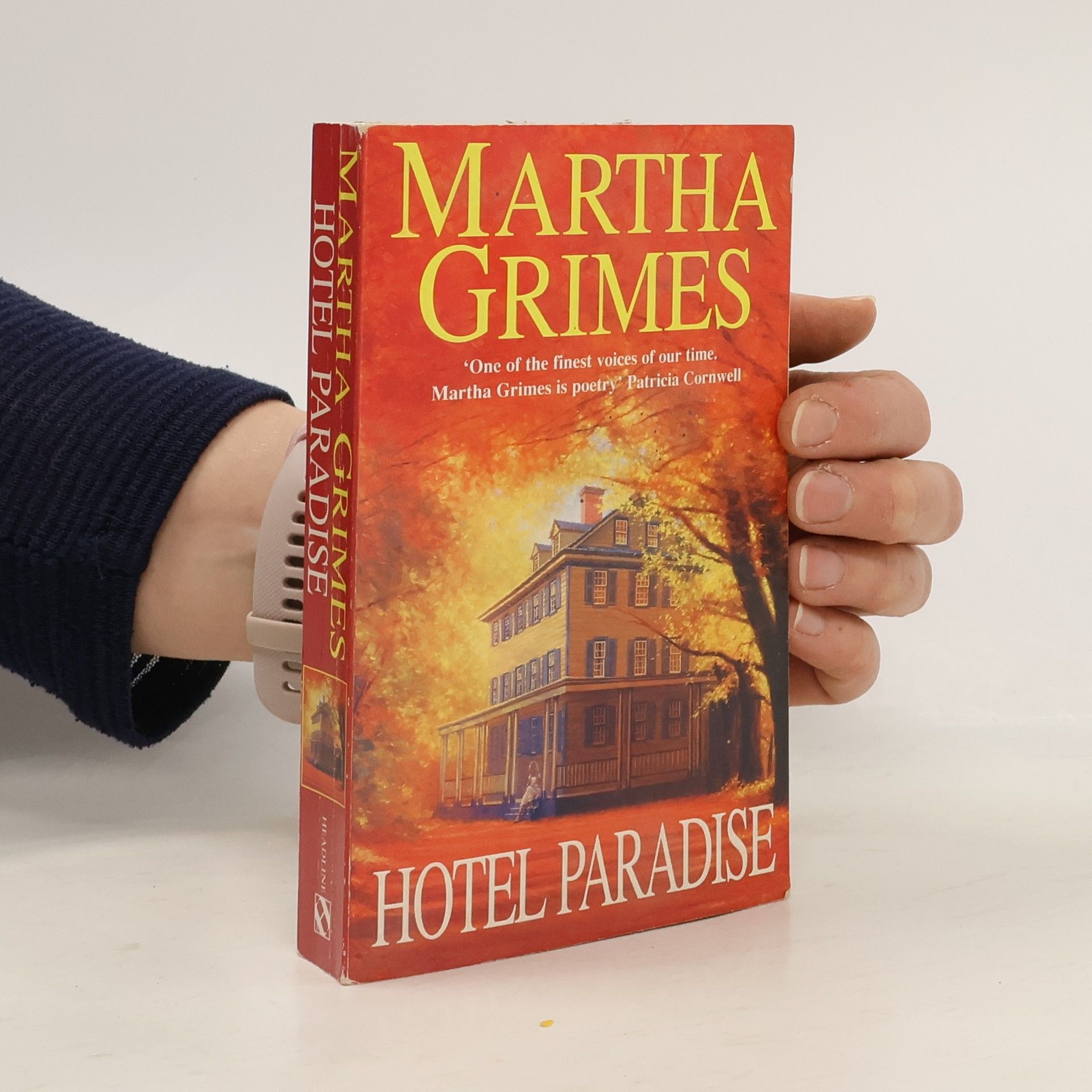 Martha Grimes Hotel Paradise