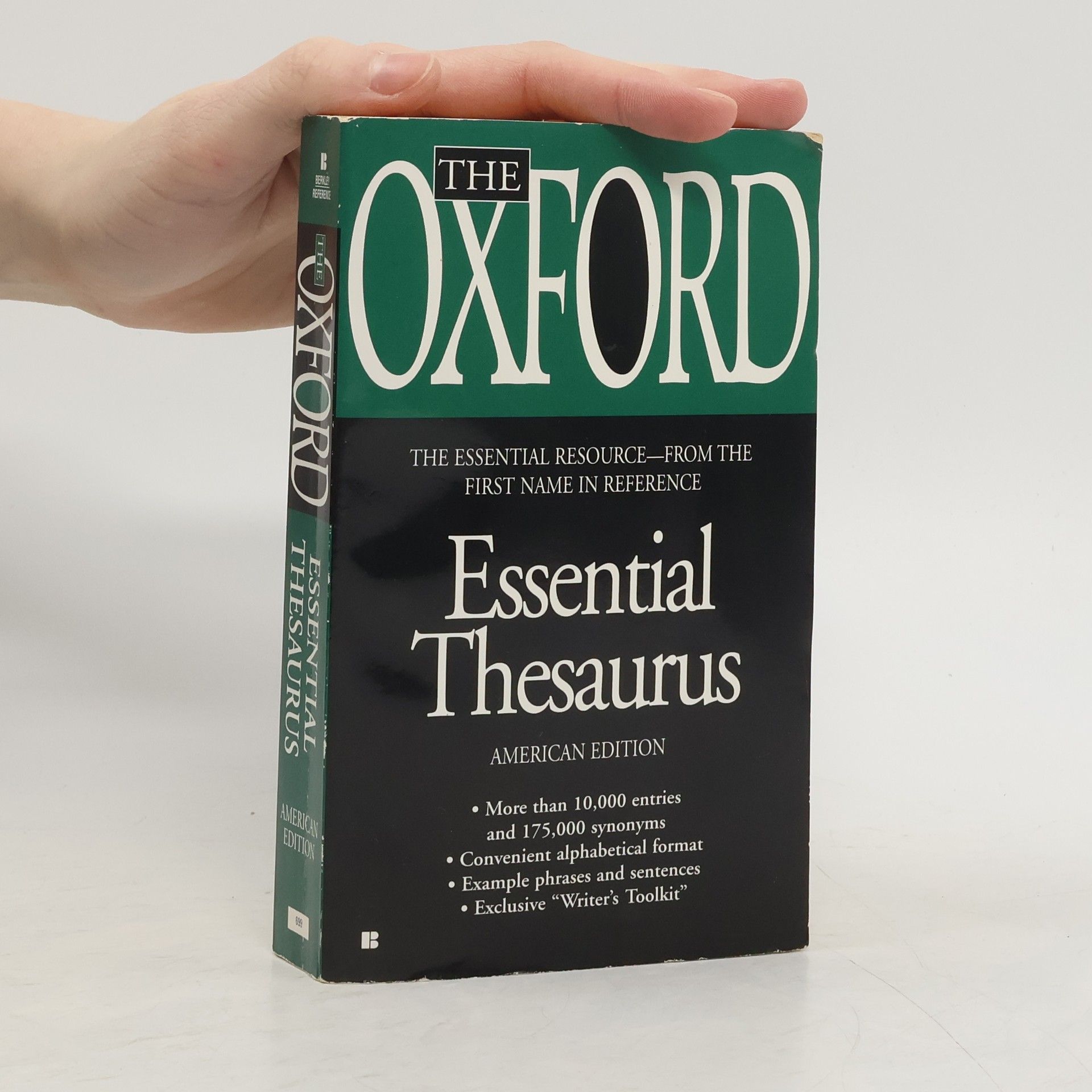 Oxford University Press The Oxford Essential Thesaurus - American Edition