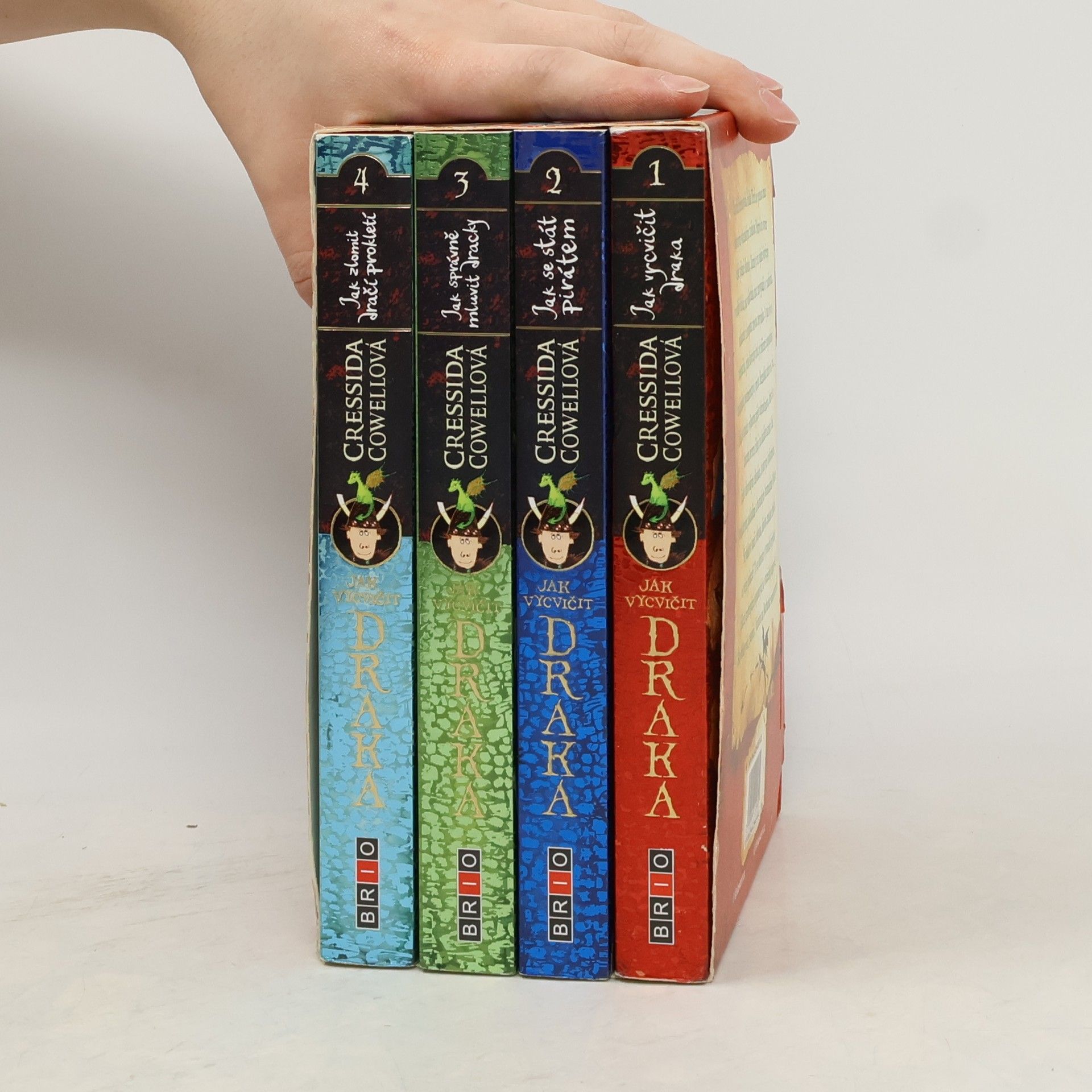 Cressida Cowell Jak vycvičit draka 1-4