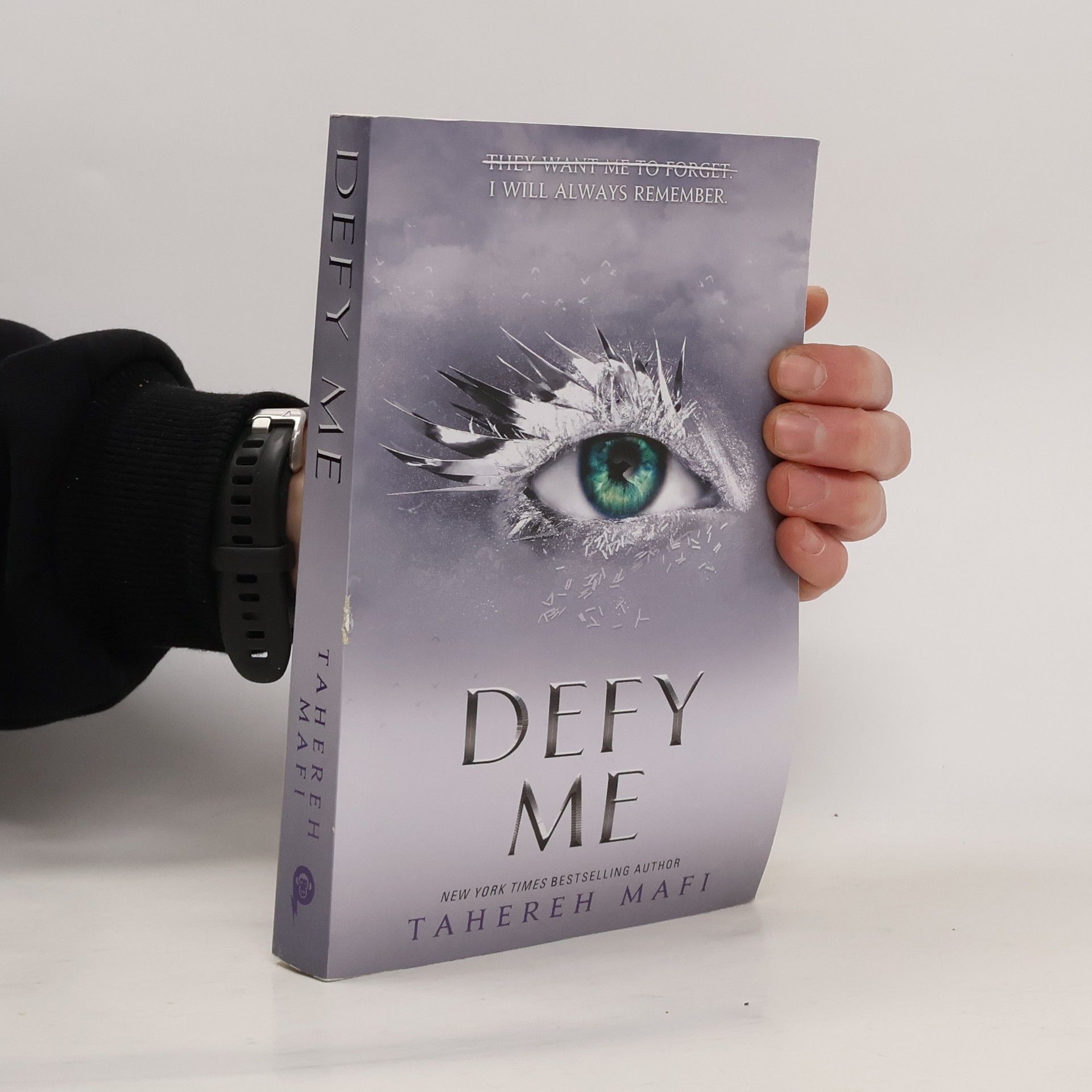 Тагере Мафі Defy me