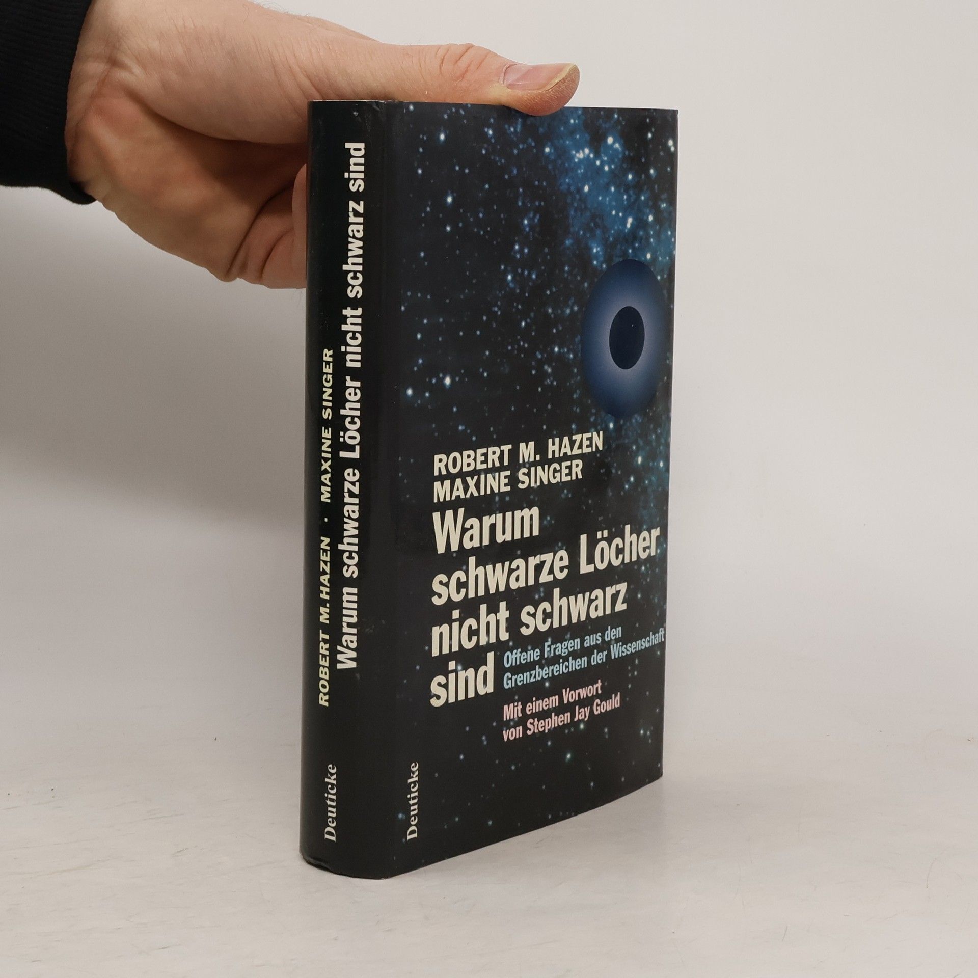 Warum schwarze Löcher nicht schwarz sind