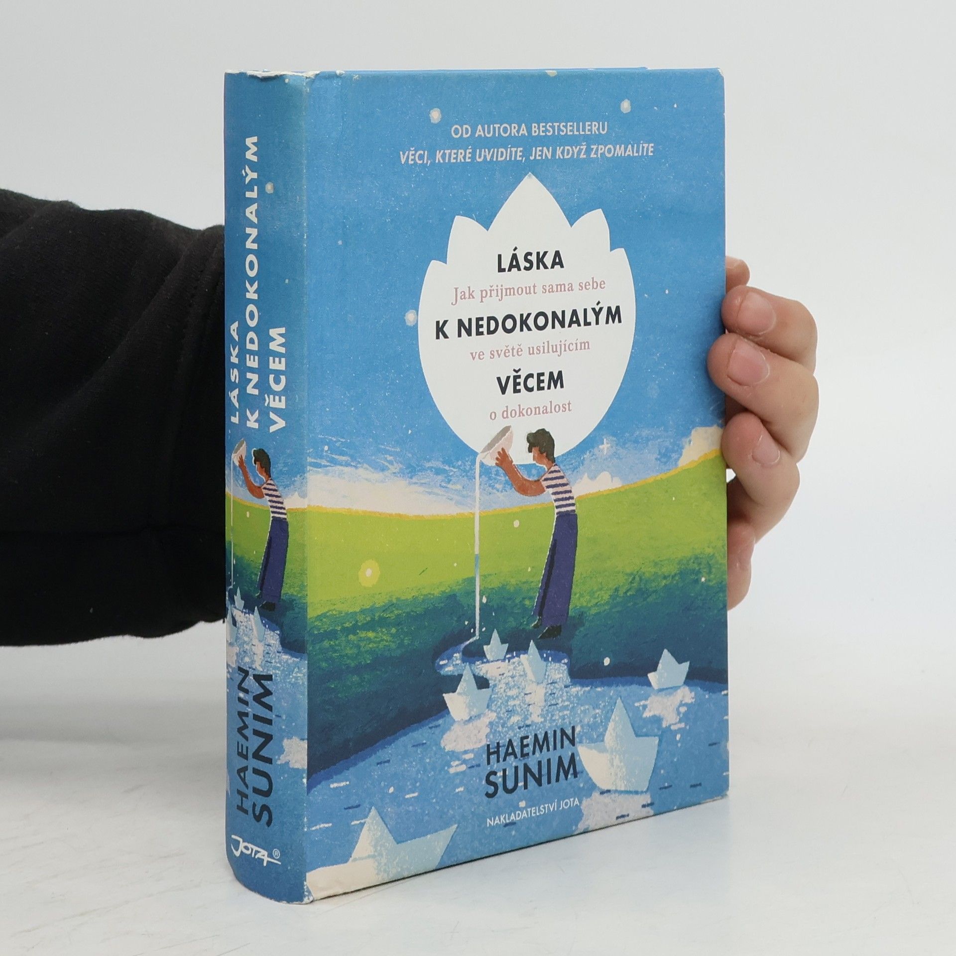 Hyemin Láska k nedokonalým věcem: Jak přijmout sama sebe ve světě usilujícím o dokonalost