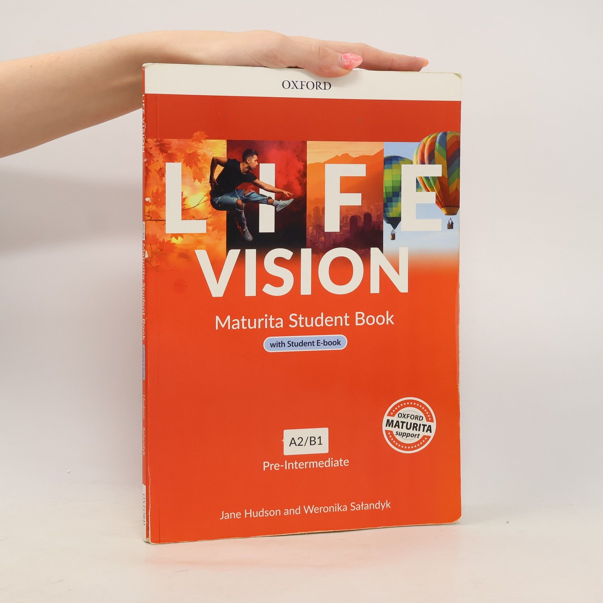 Life vision A2/B. Maturita Student Book