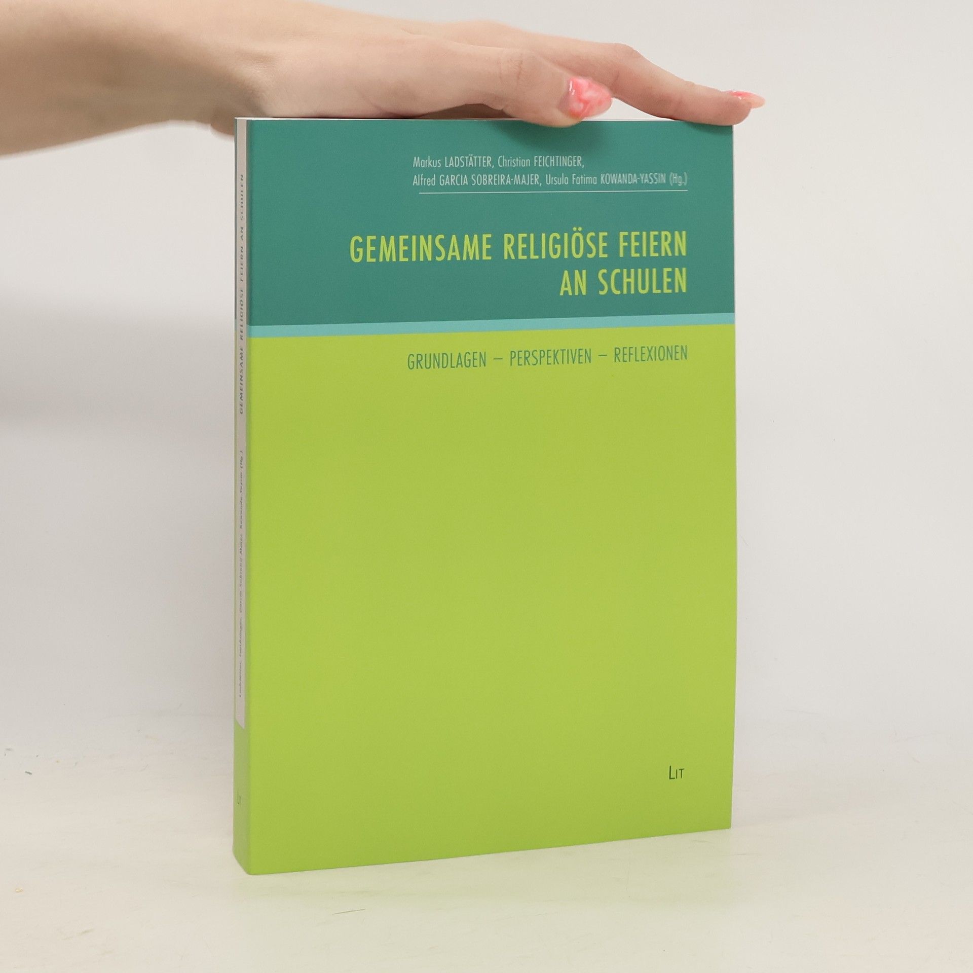 Markus Ladstätter Austria: Forschung und Wissenschaft - Erziehungswissenschaft: Gemeinsame religiöse Feiern an Schulen