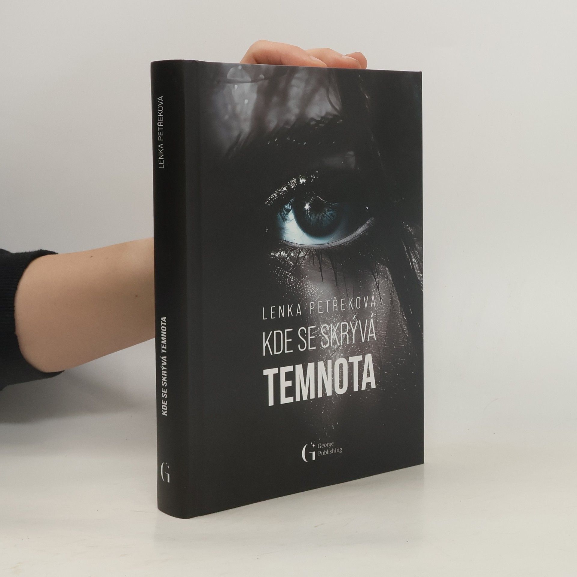 Lenka Petřeková Kde se skrývá temnota