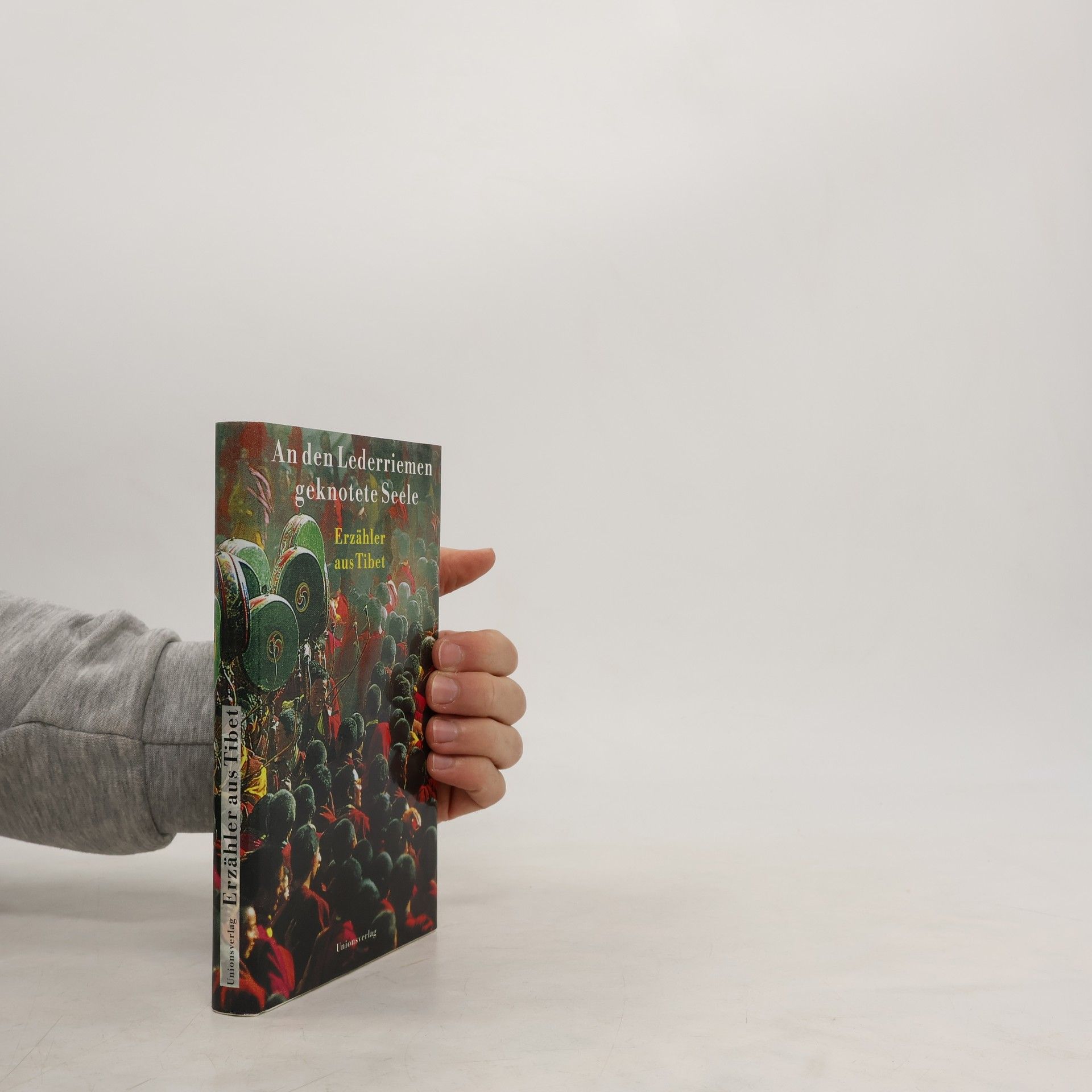 An den Lederriemen geknotete Seelen