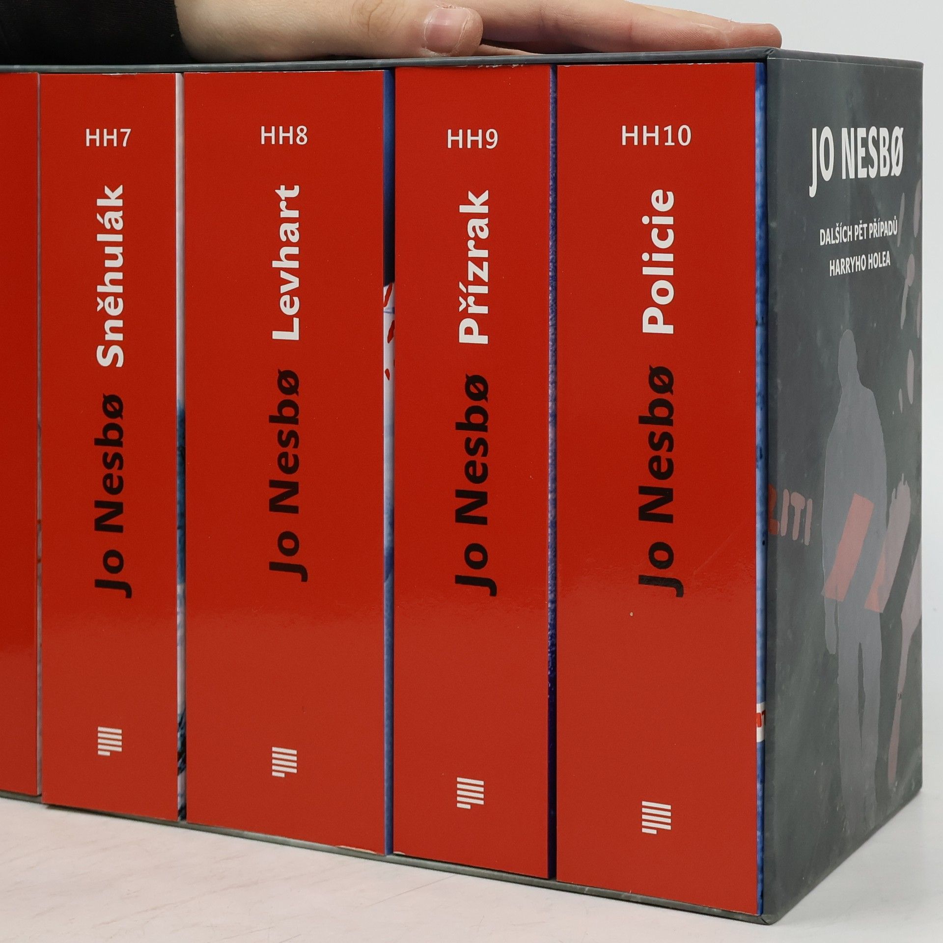 Jo Nesbø Dalších pět případů Harryho Holea 6-10