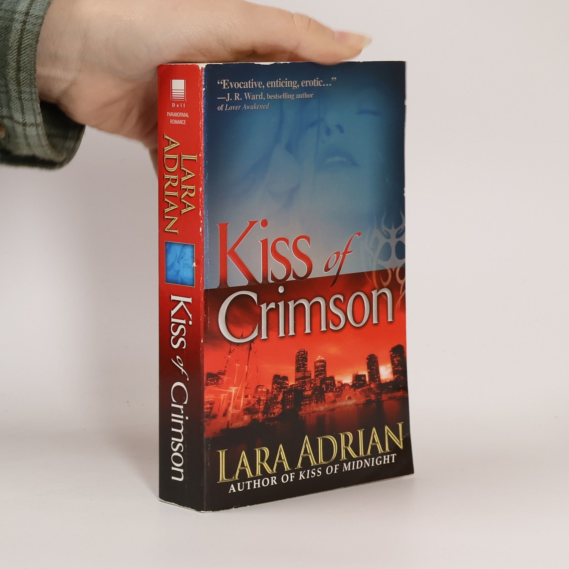 Lara Adrian Kiss of Crimson