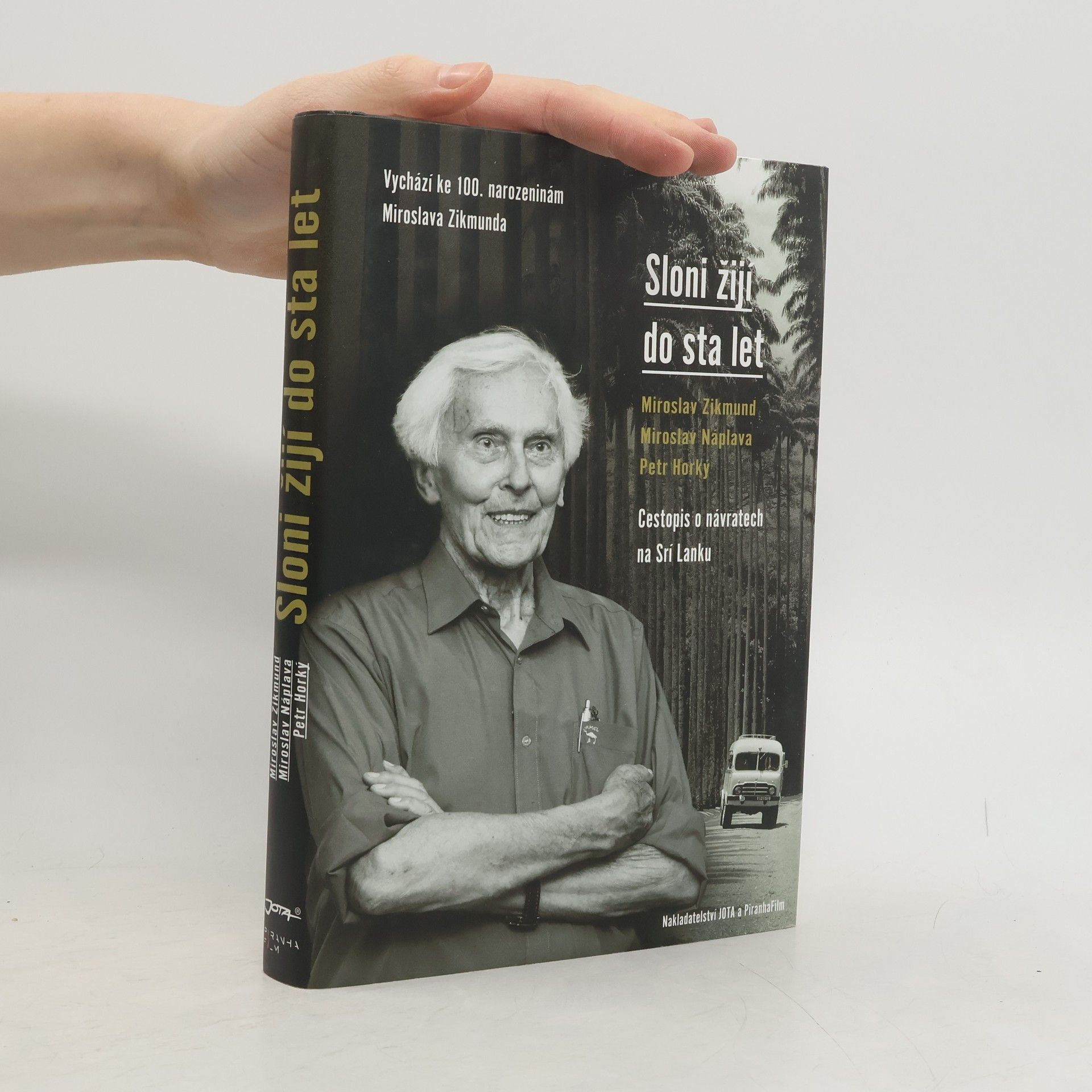 Miroslav Zikmund Sloni žijí do sta let