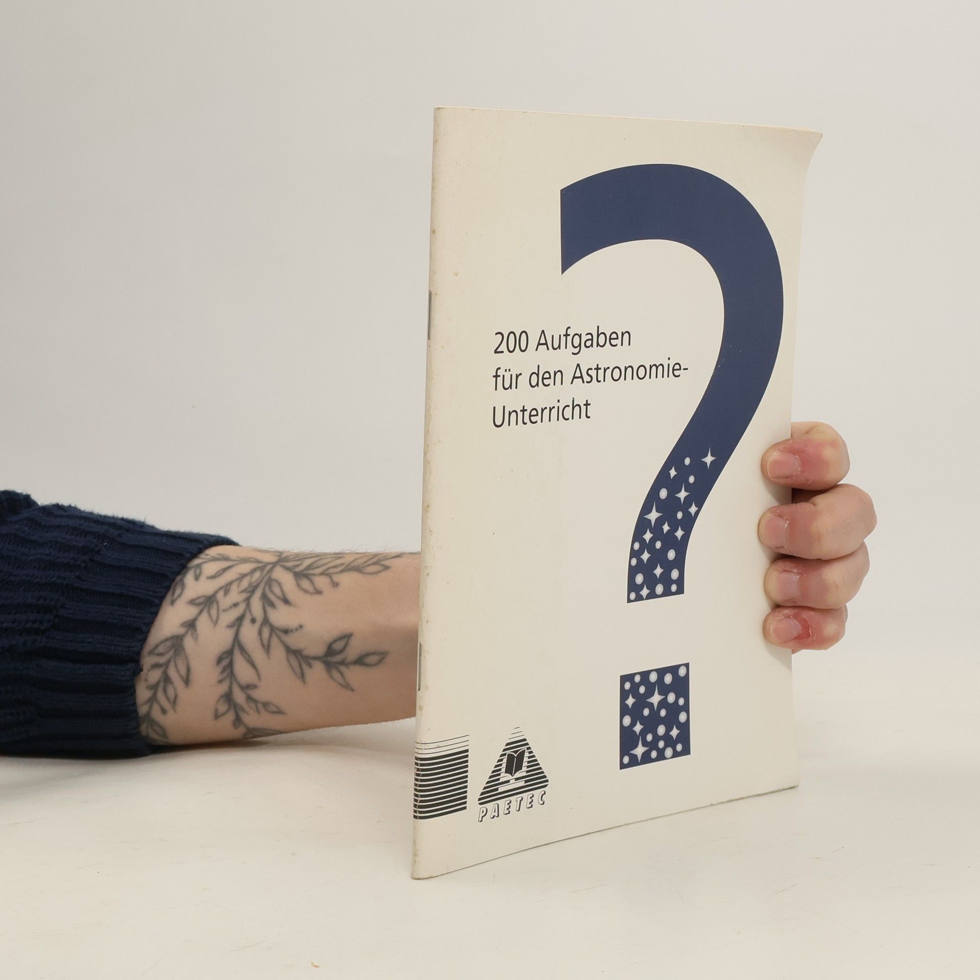 Zweihundert Aufgaben für den Astronomieunterricht
