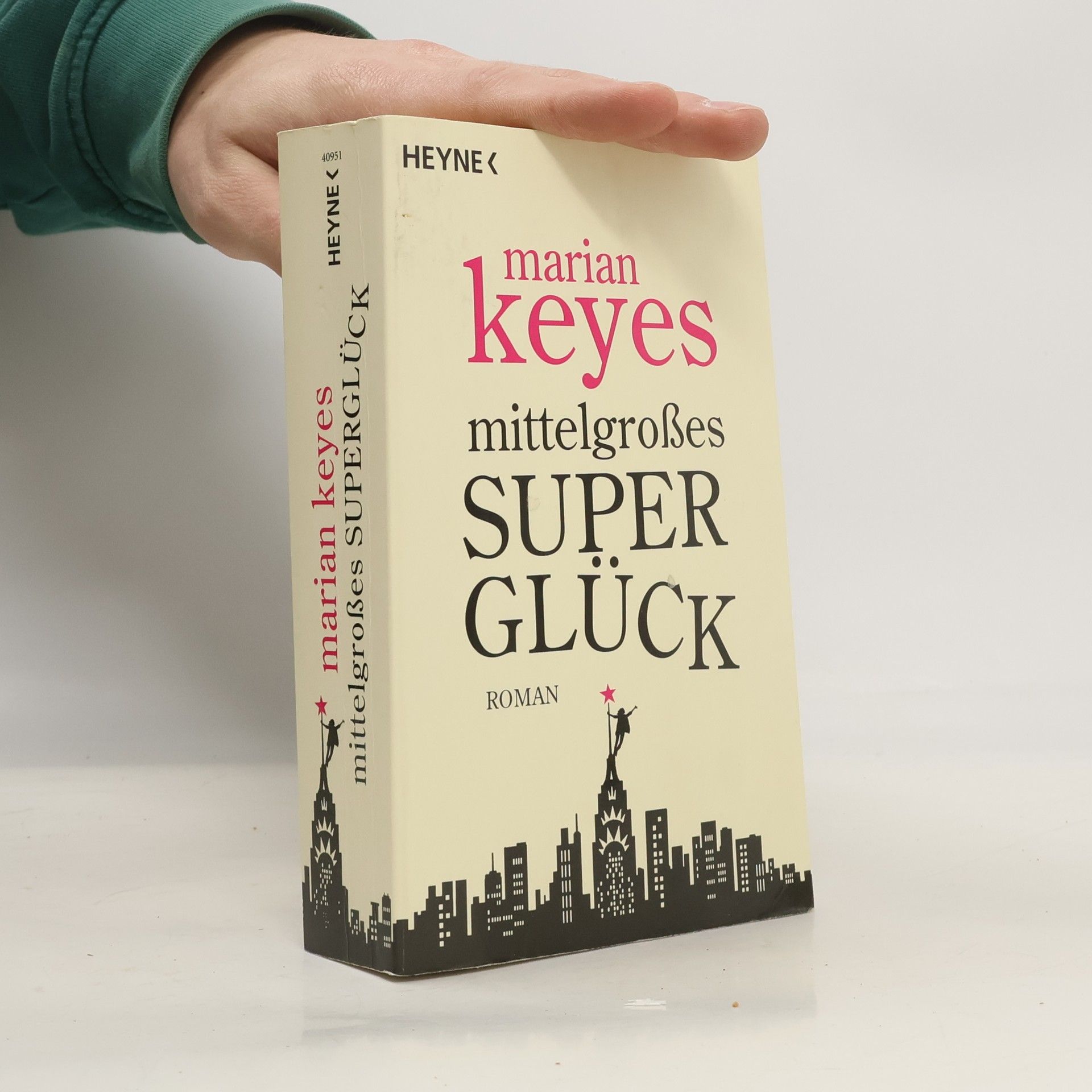 Marian Keyes Mittelgroßes Superglück