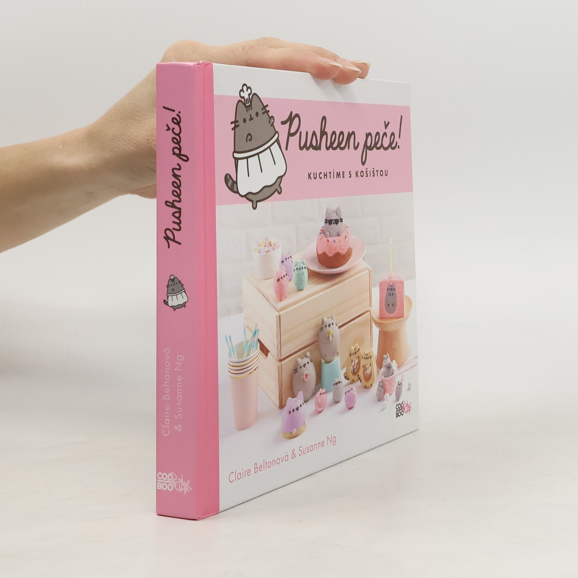 Claire Belton Pusheen peče!