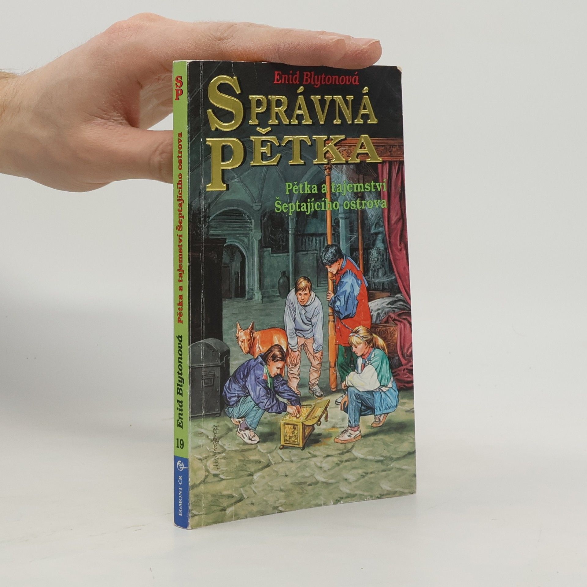 Enid Blyton Správná pětka. Pětka a tajemství Šeptajícího ostrova