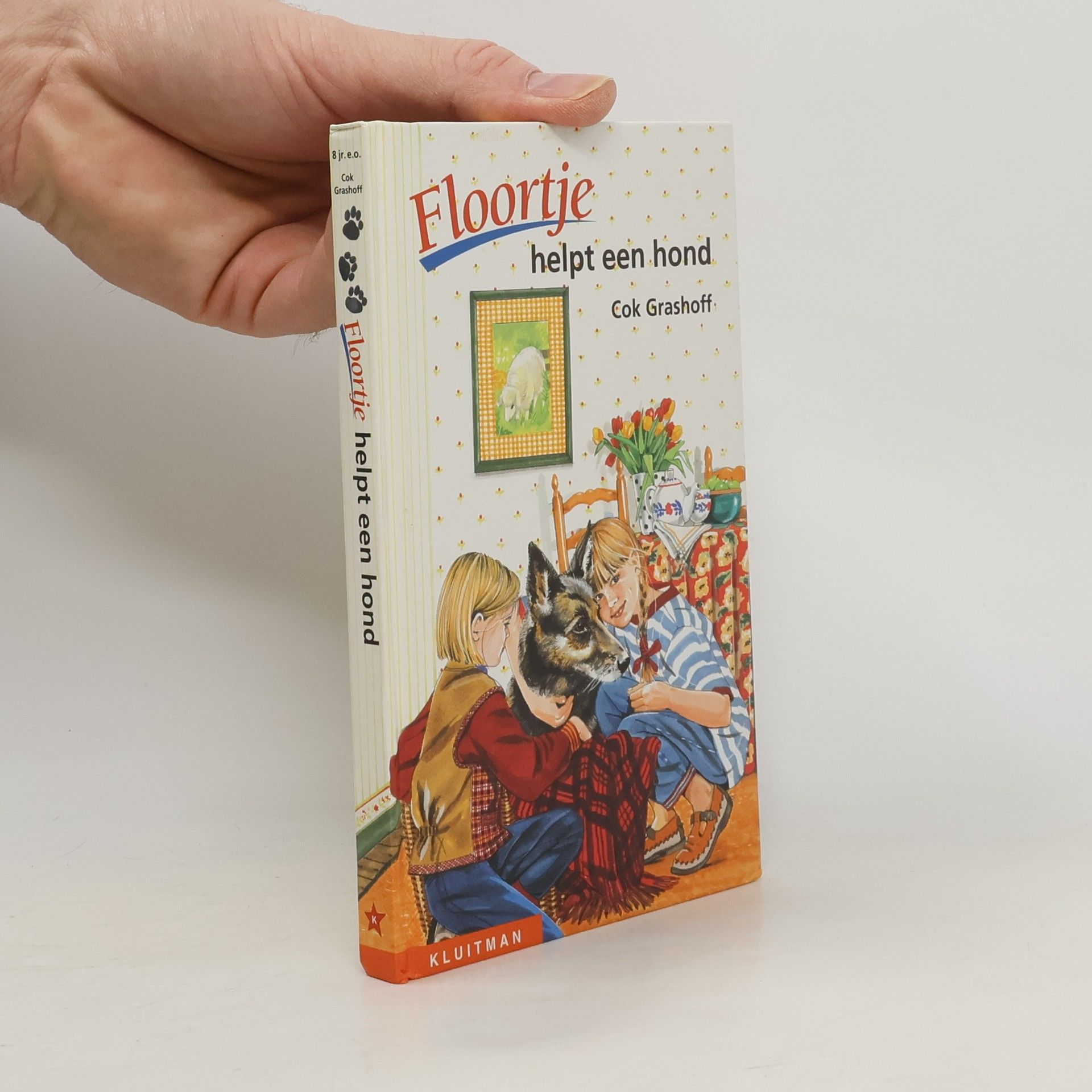 Cok Grashoff Floortje helpt een hond