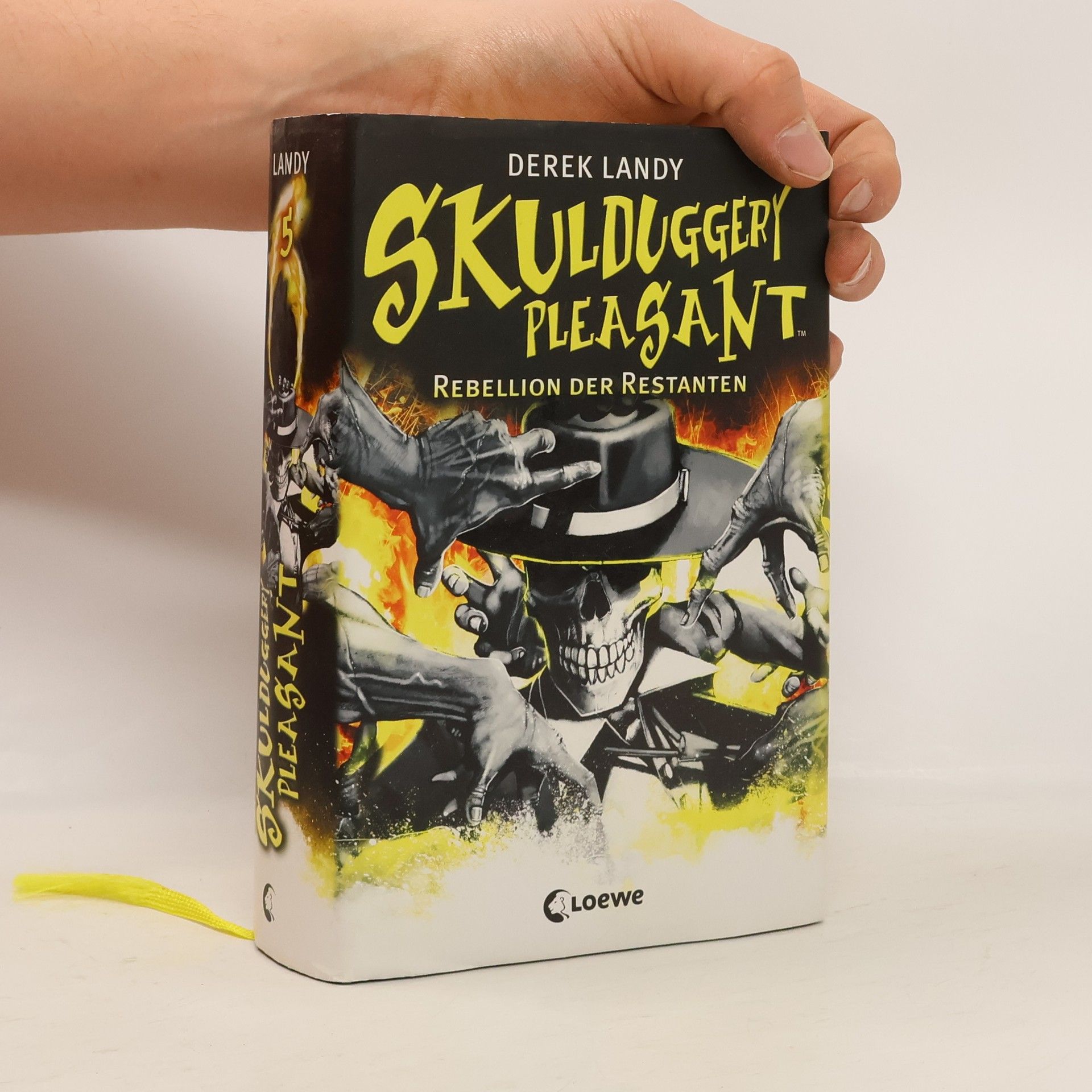 Derek Landy Skulduggery Pleasant 5