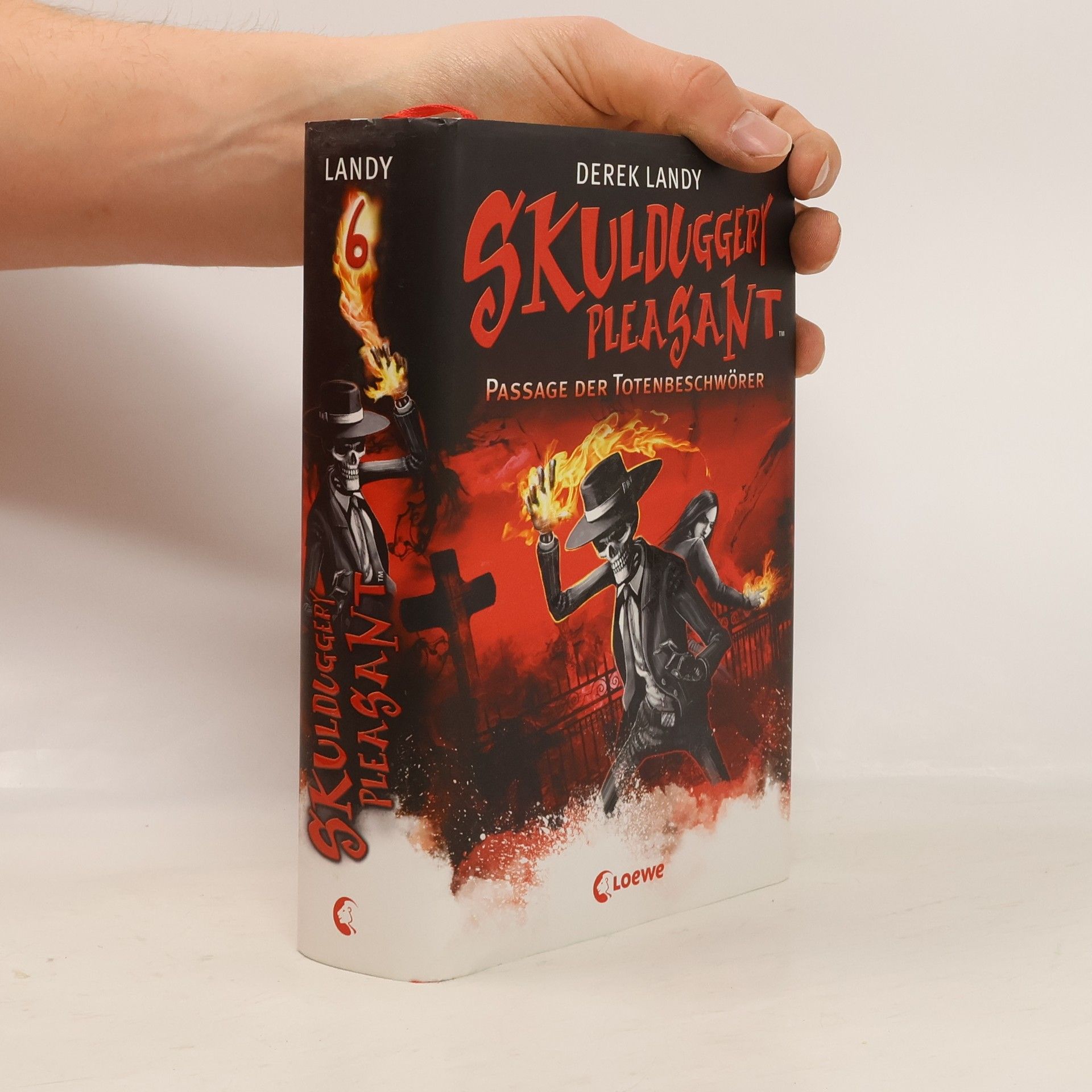 Derek Landy Skulduggery Pleasant 6