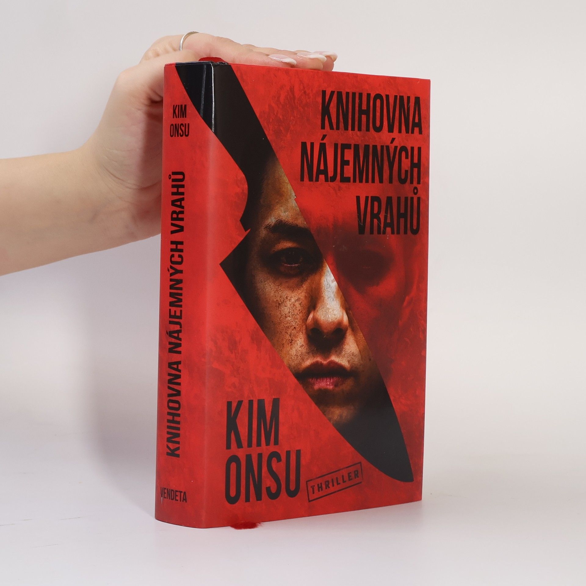 Ŏnsu Kim Knihovna nájemných vrahů