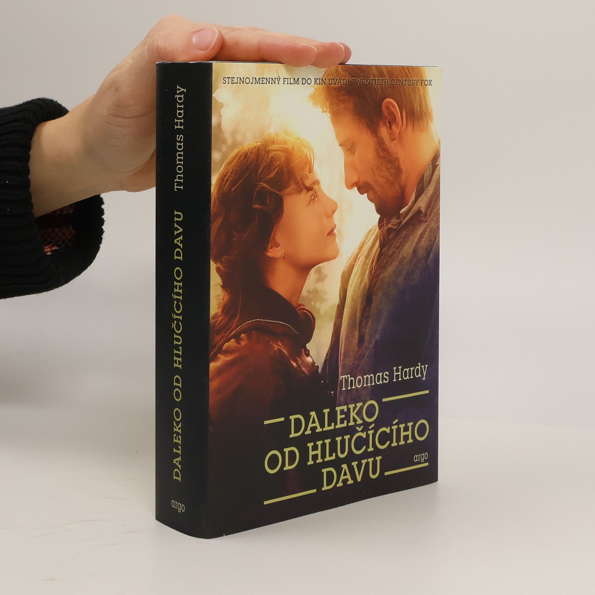 Daleko od hlučícího davu