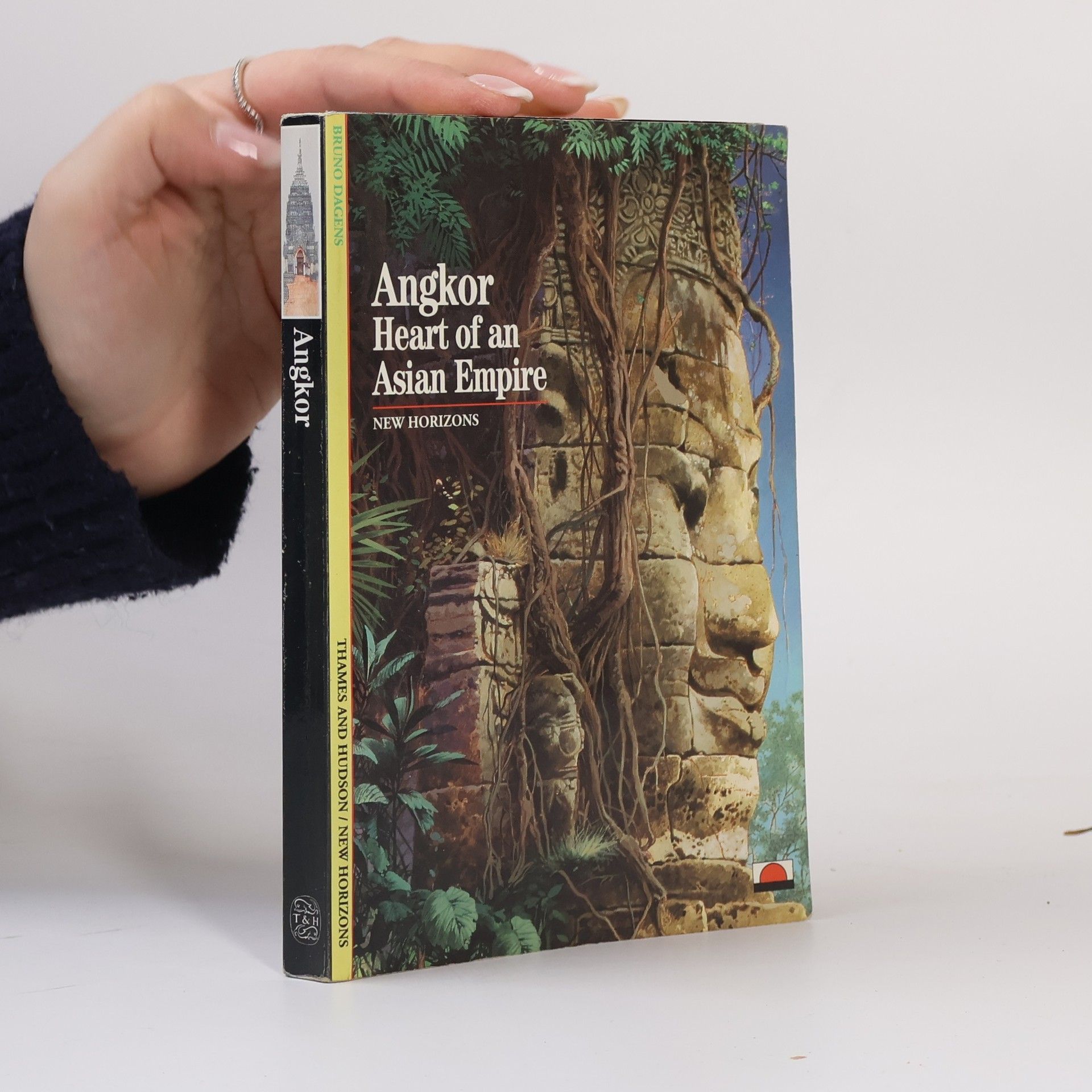 Bruno Dagens New Horizons: Angkor