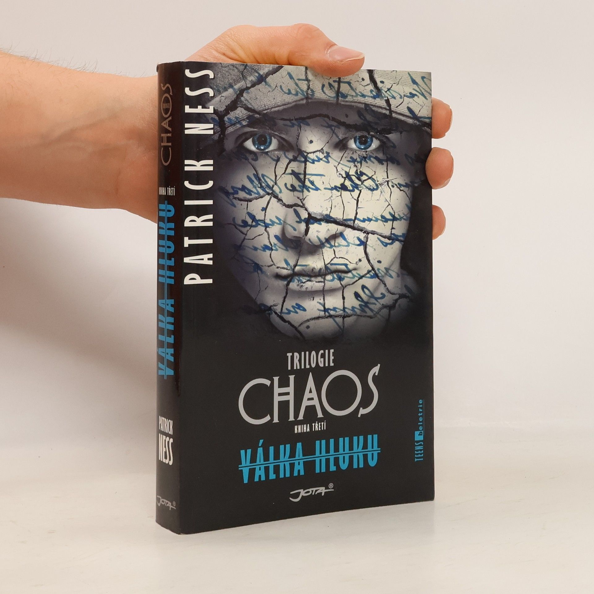 Patrick Ness Chaos : trilogie. Kniha třetí, Válka Hluku