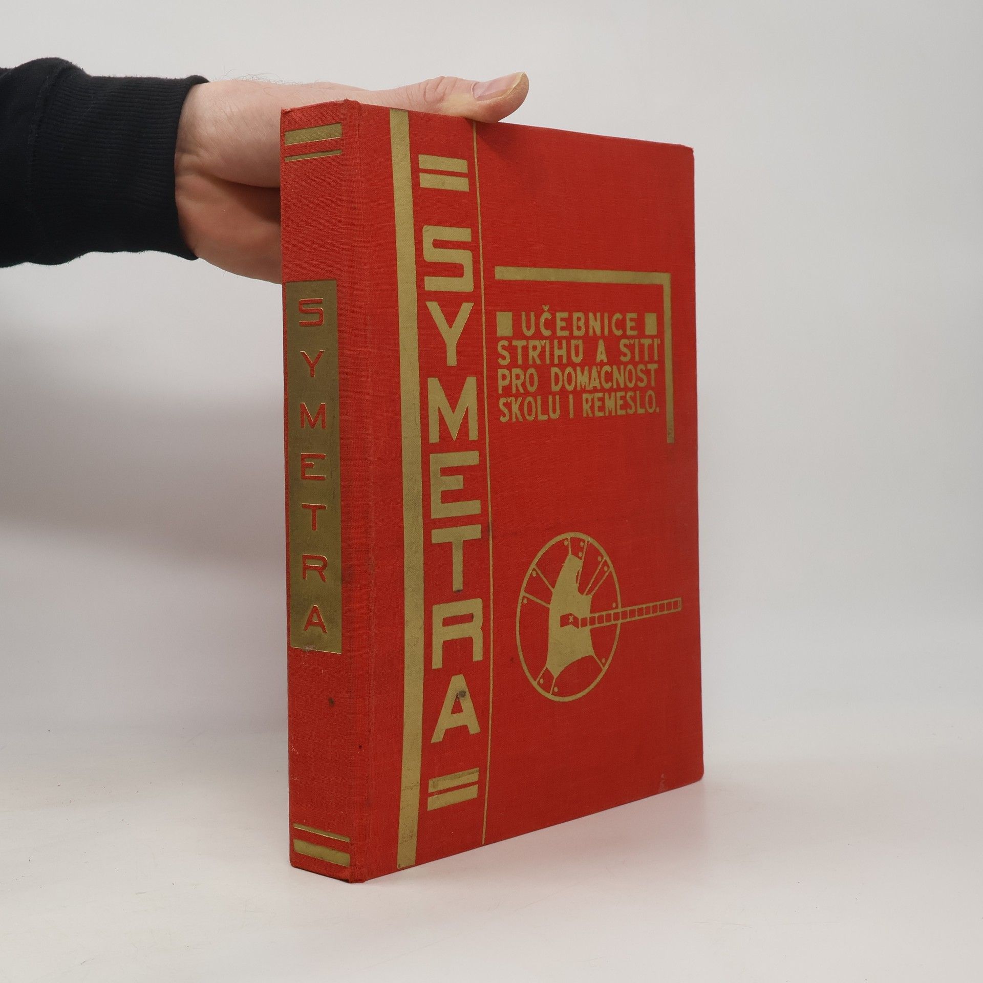 Jarmila Novotná Symetra. Učebnice střihů a šití pro domácnost, školu i řemeslo