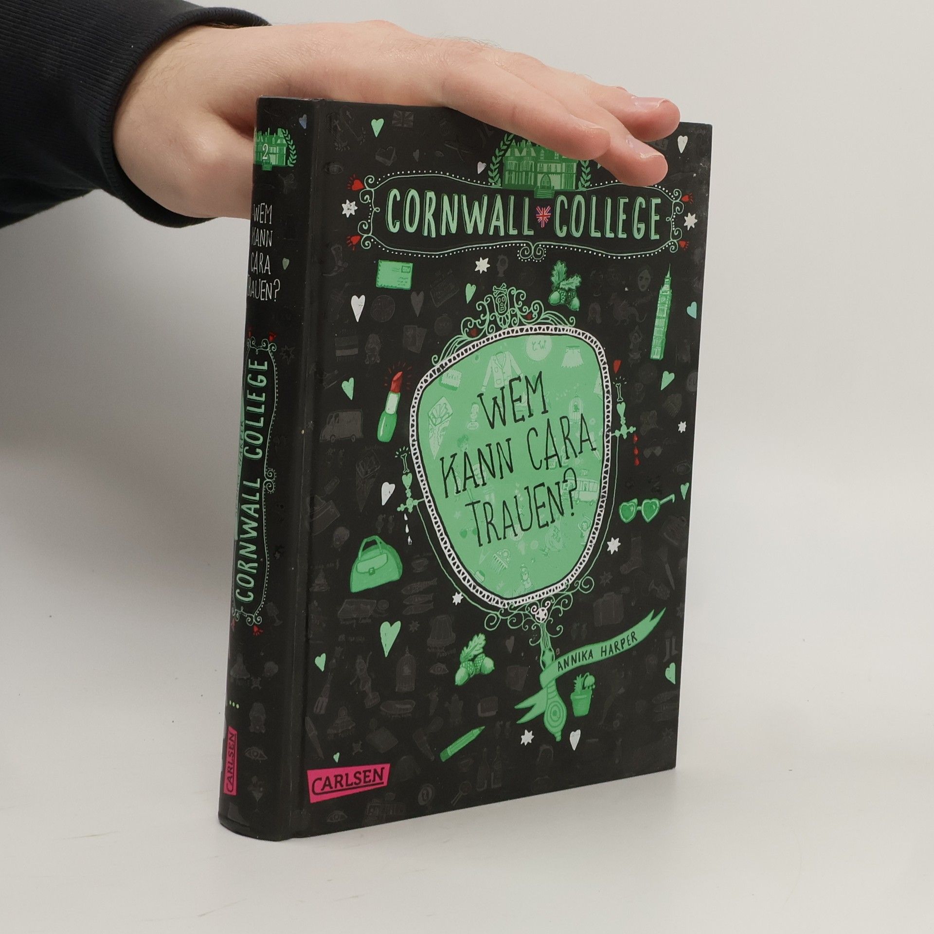 Annika Harper Wem kann Cara trauen?