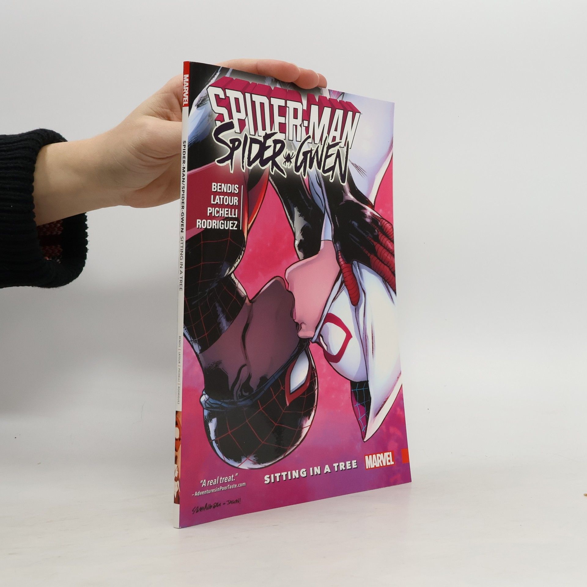 Various authors Spider-Man/Spider-Gwen: Sitting in a Tree