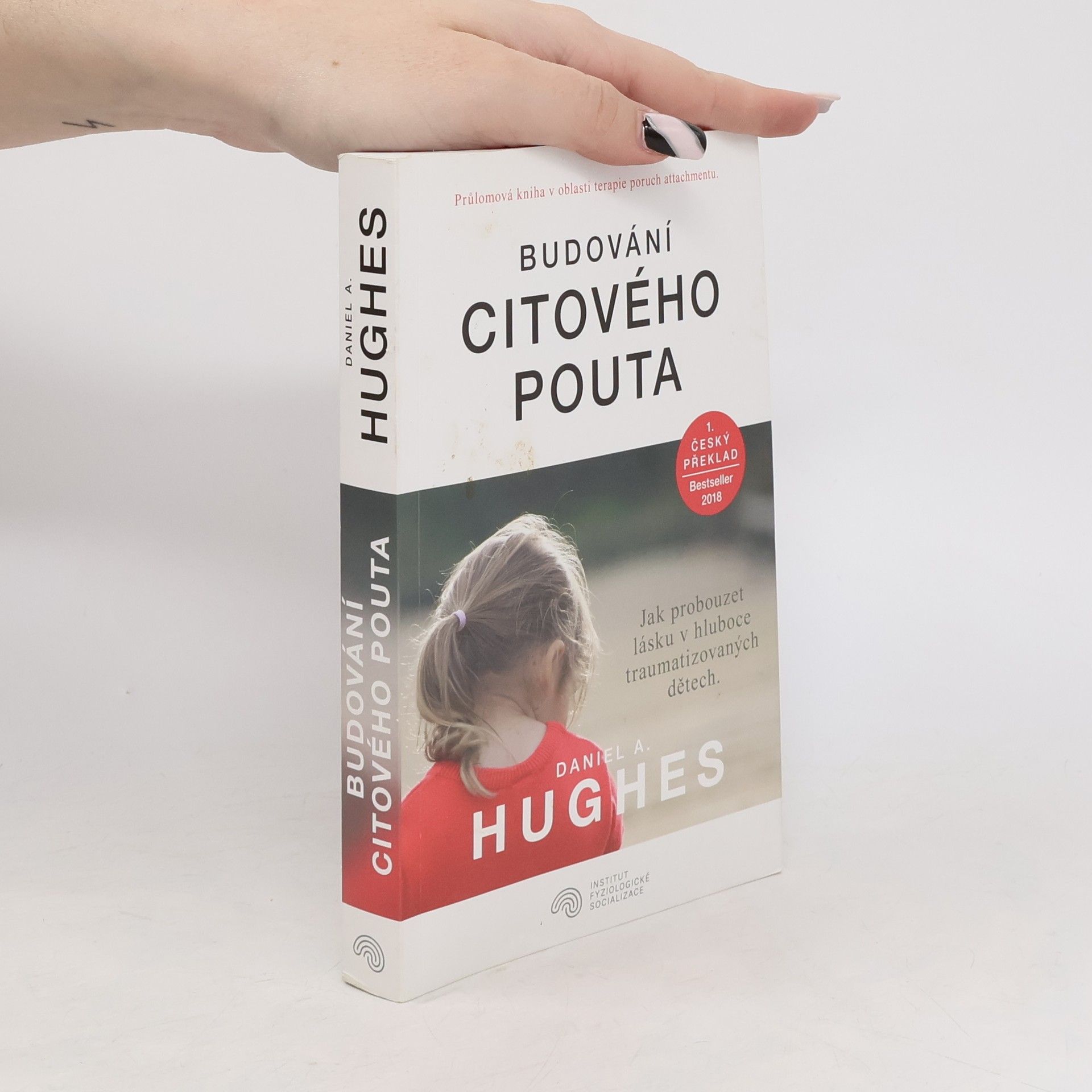 Budování citového pouta.