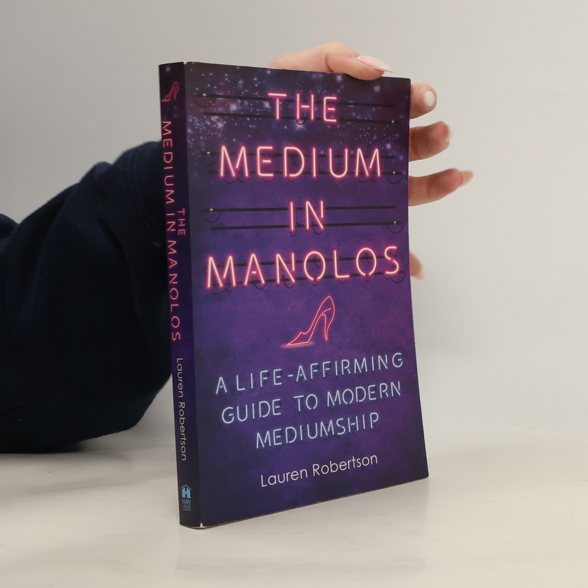 Lauren Robertson The Medium in Manolos