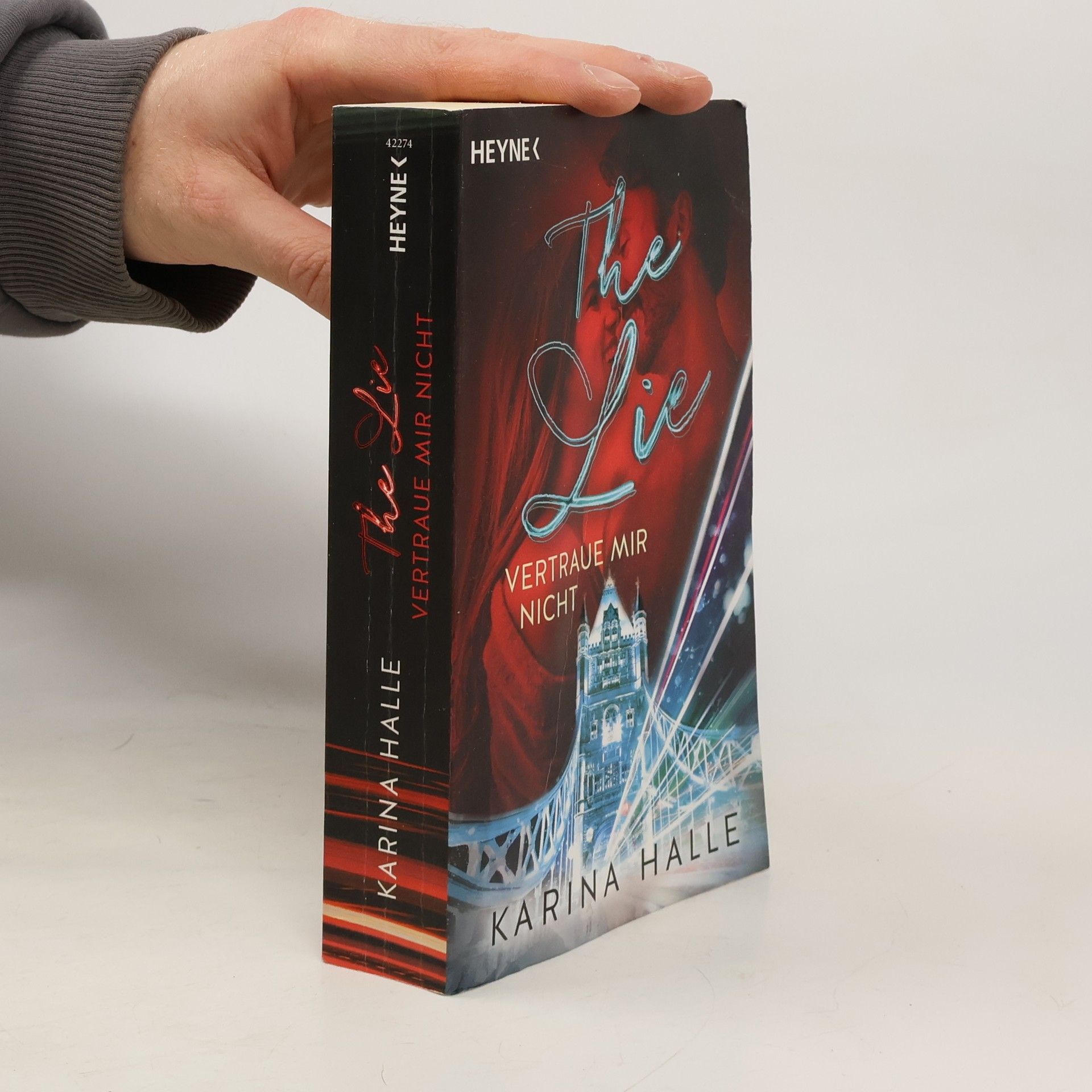 Karina Halle The lie