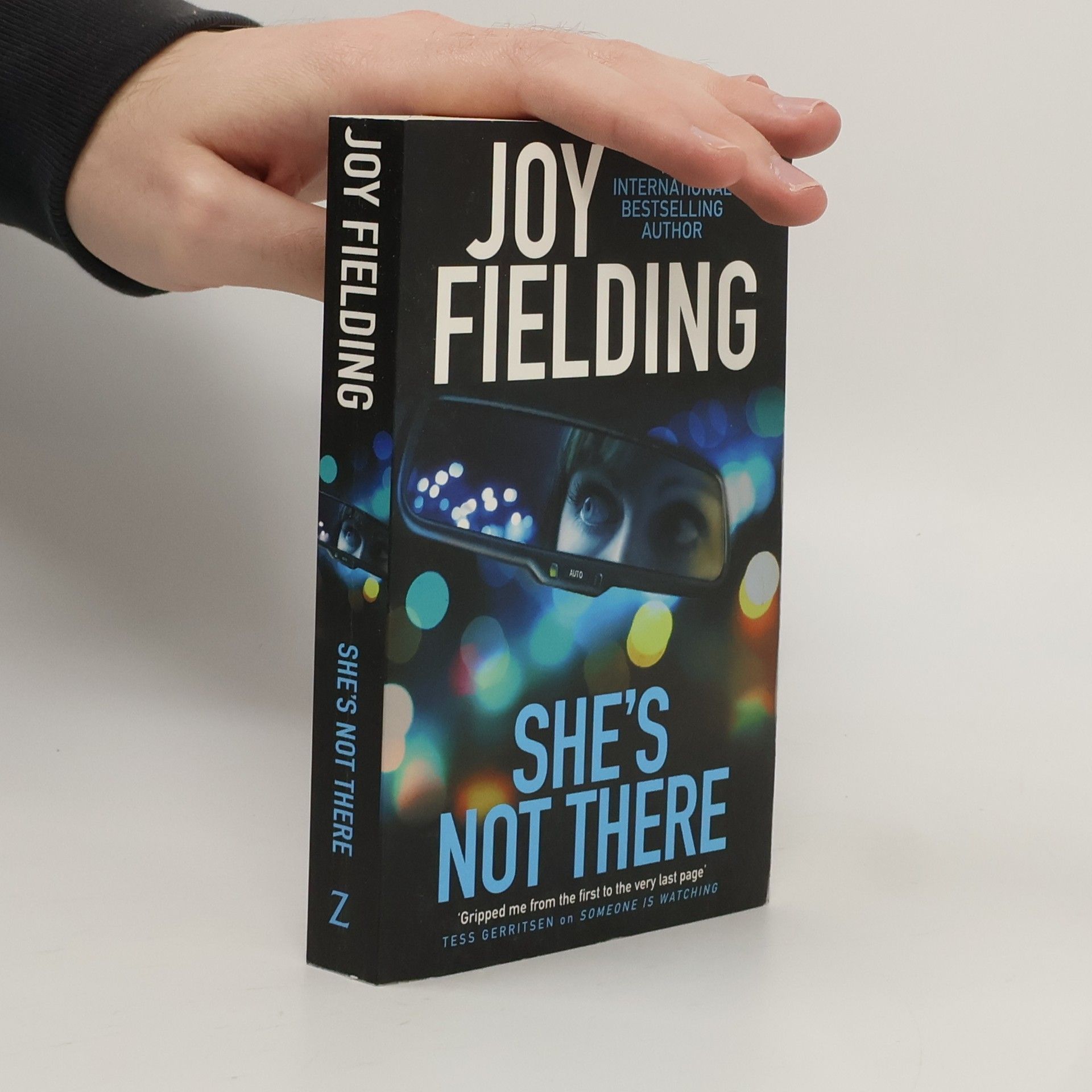 Joy Fielding She's Not There