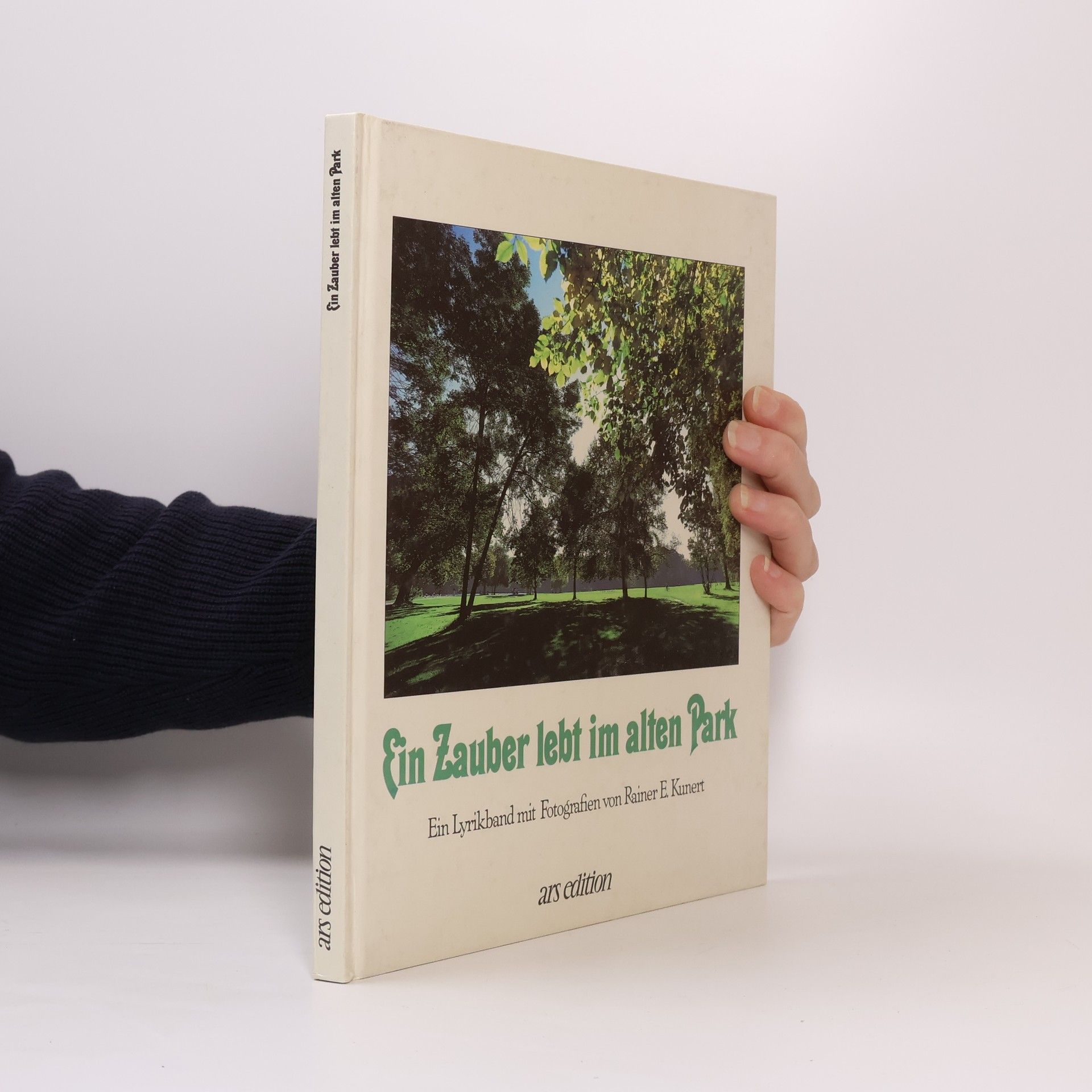 Collectif d'auteurs Ein Zauber lebt im alten Park