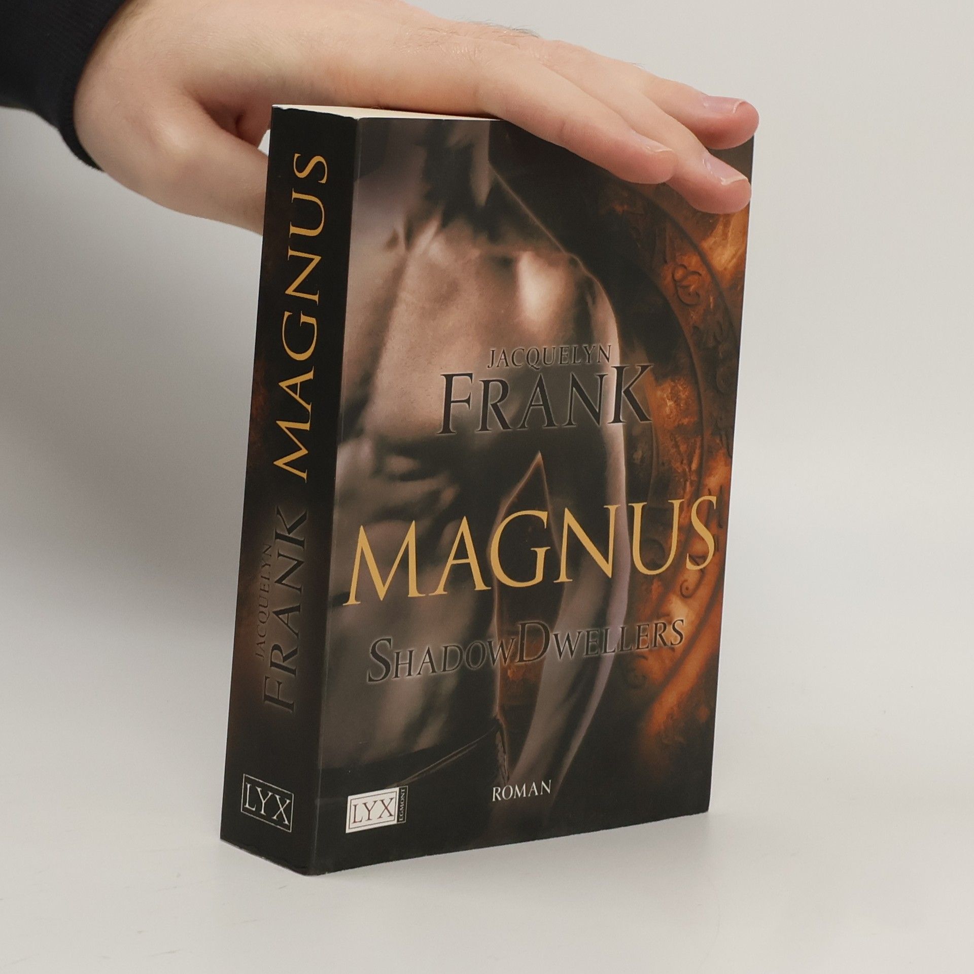 Frank Jaquelyn ShadowDwellers, Magnus