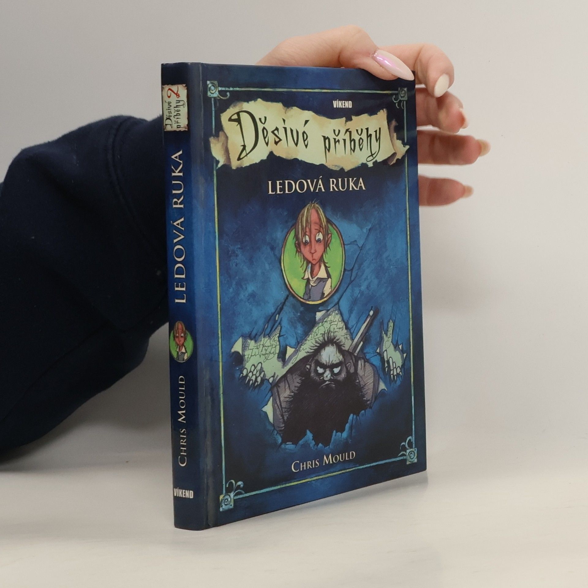 Chris Mould Ledová ruka