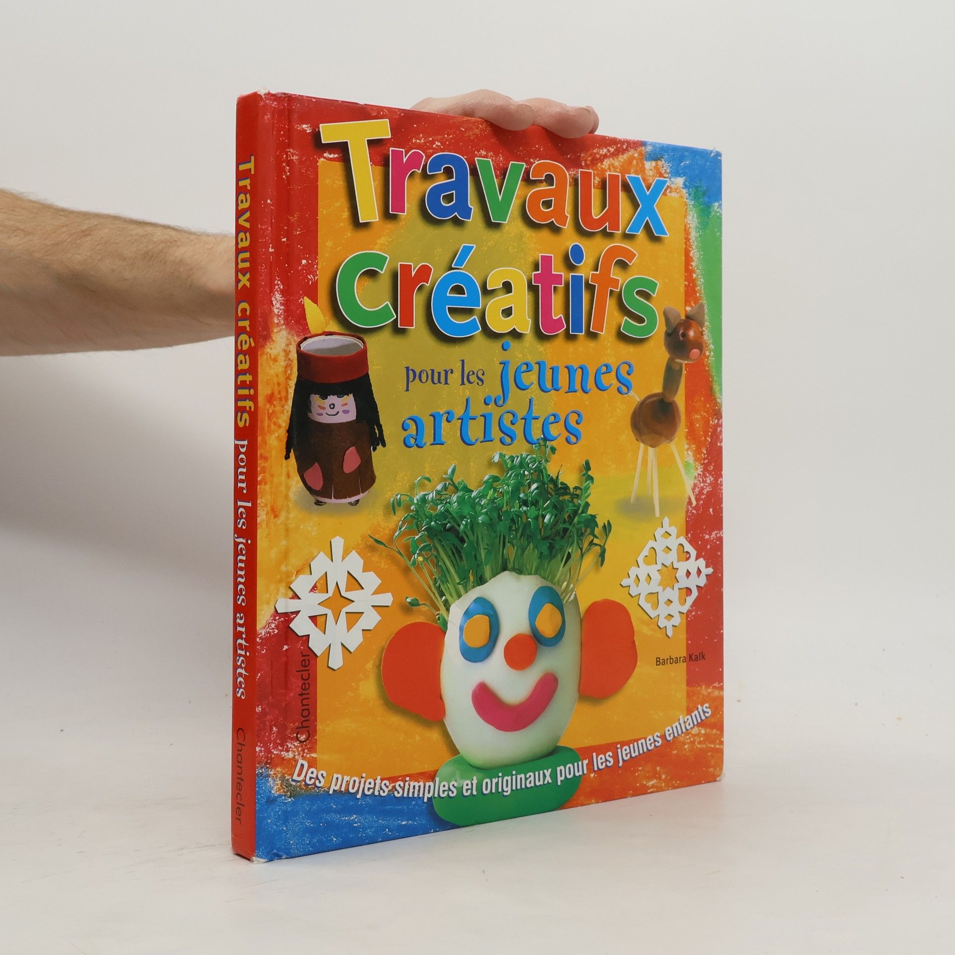 Travaux créatifs pour les jeunes artistes