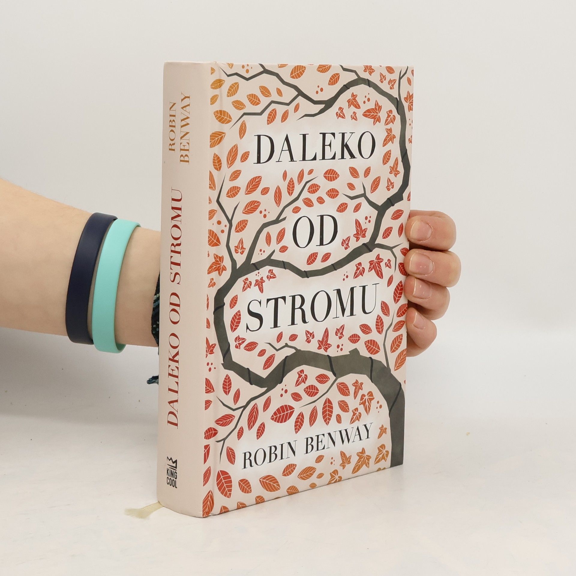 Robin Benway Daleko od stromu