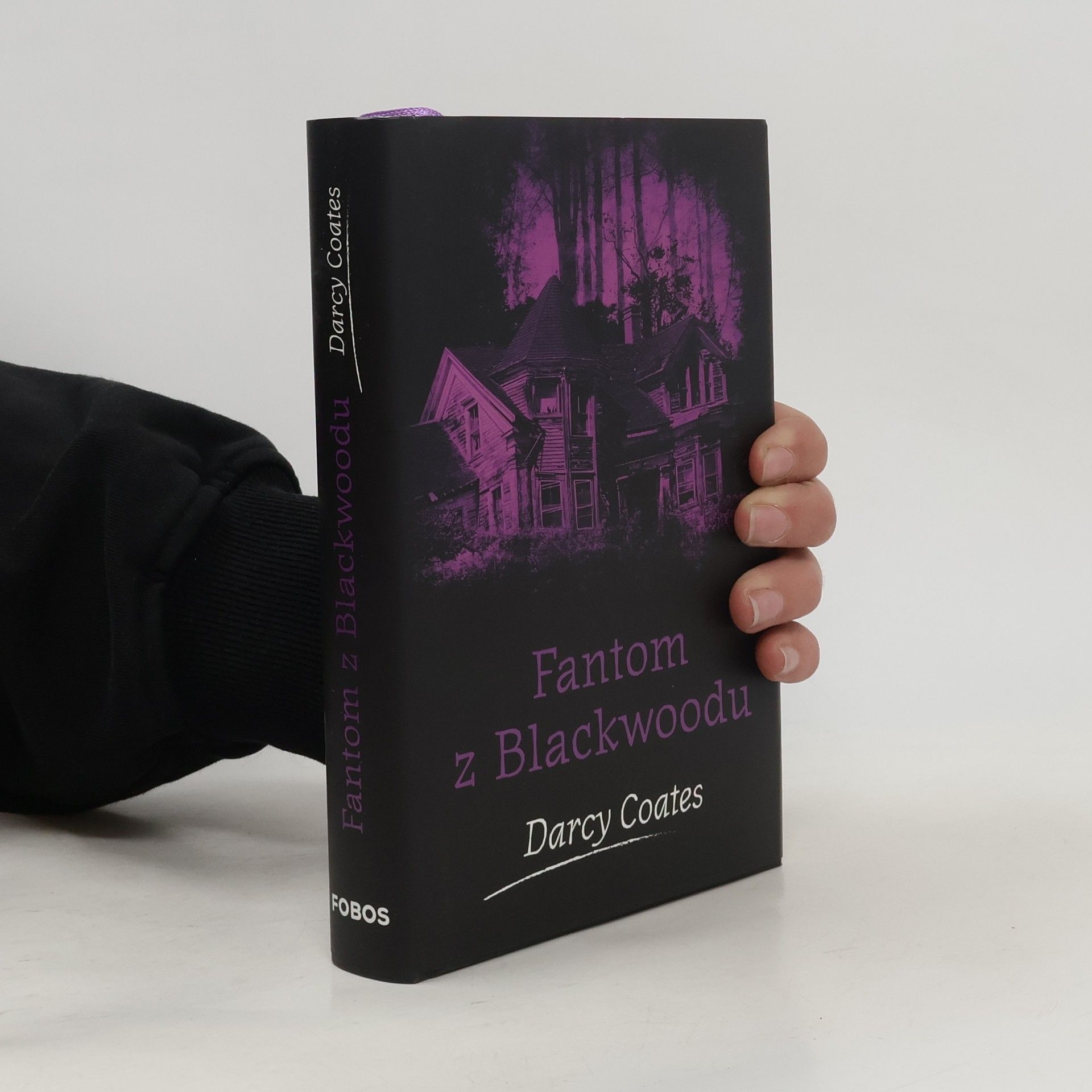 Darcy Coates Fantom z Blackwoodu