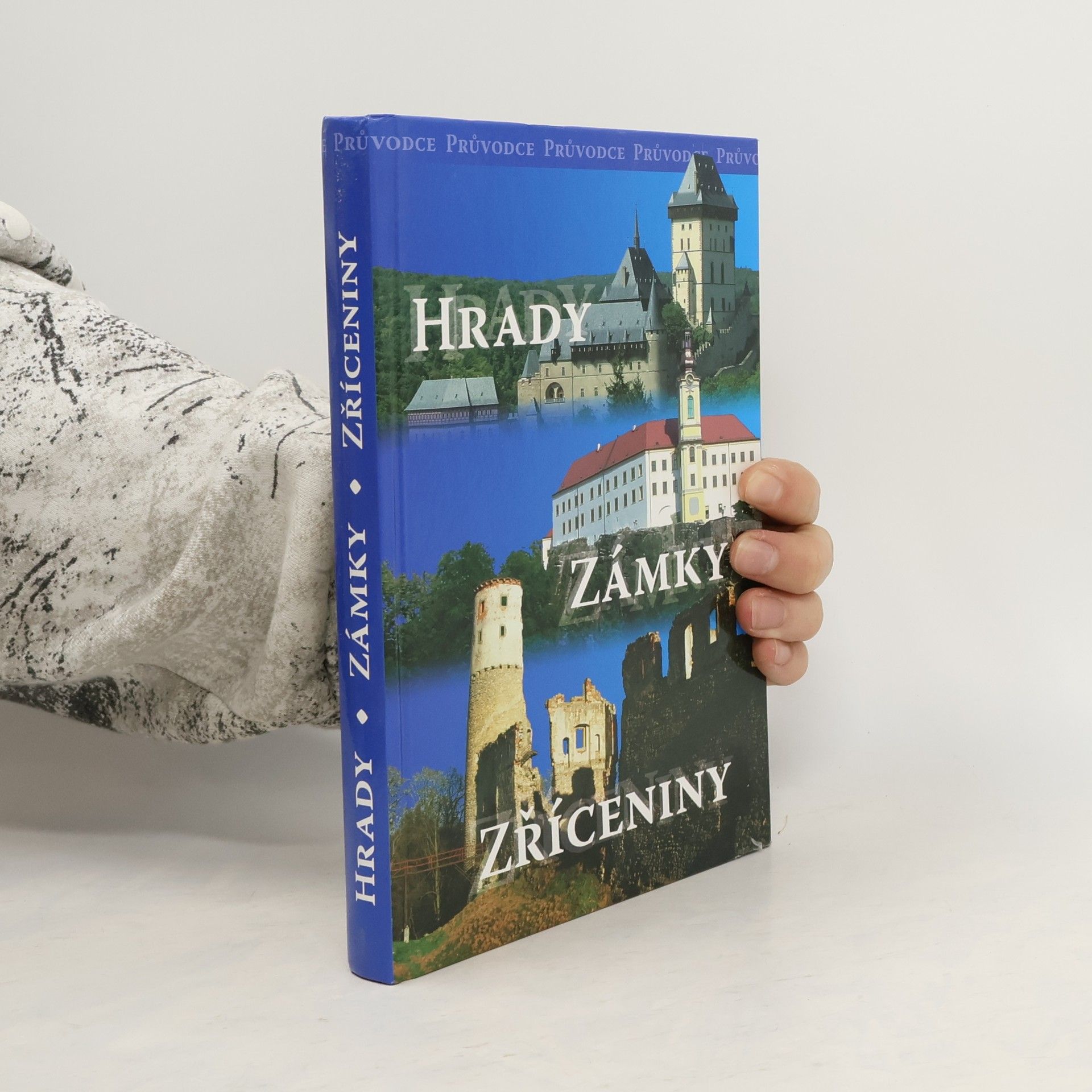 Simona Kidlesová Hrady, zámky, zříceniny