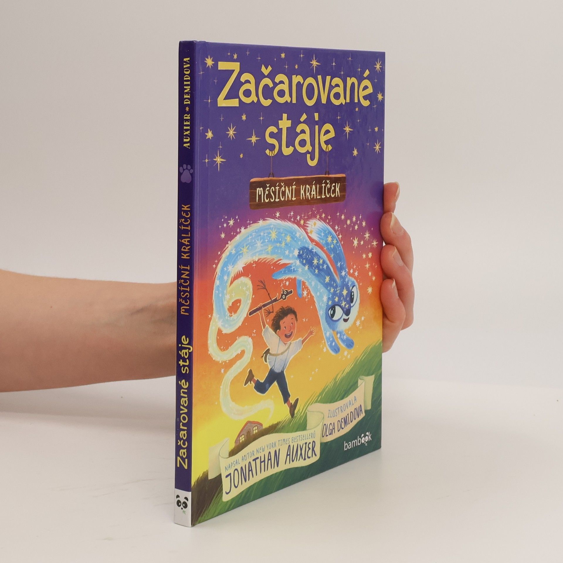 Začarované stáje. Měsíční králíček