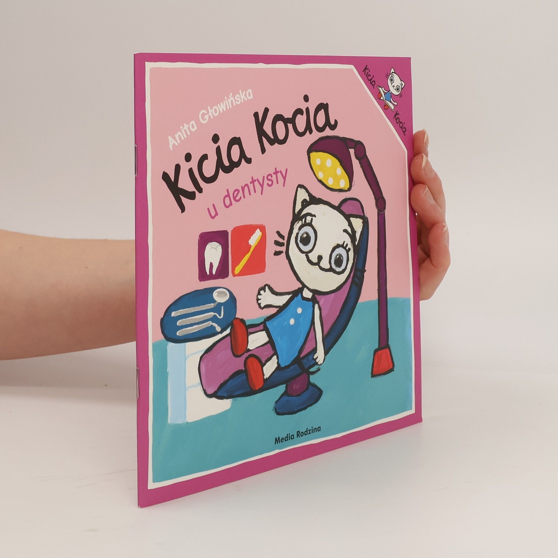 Kicia Kocia u dentysty