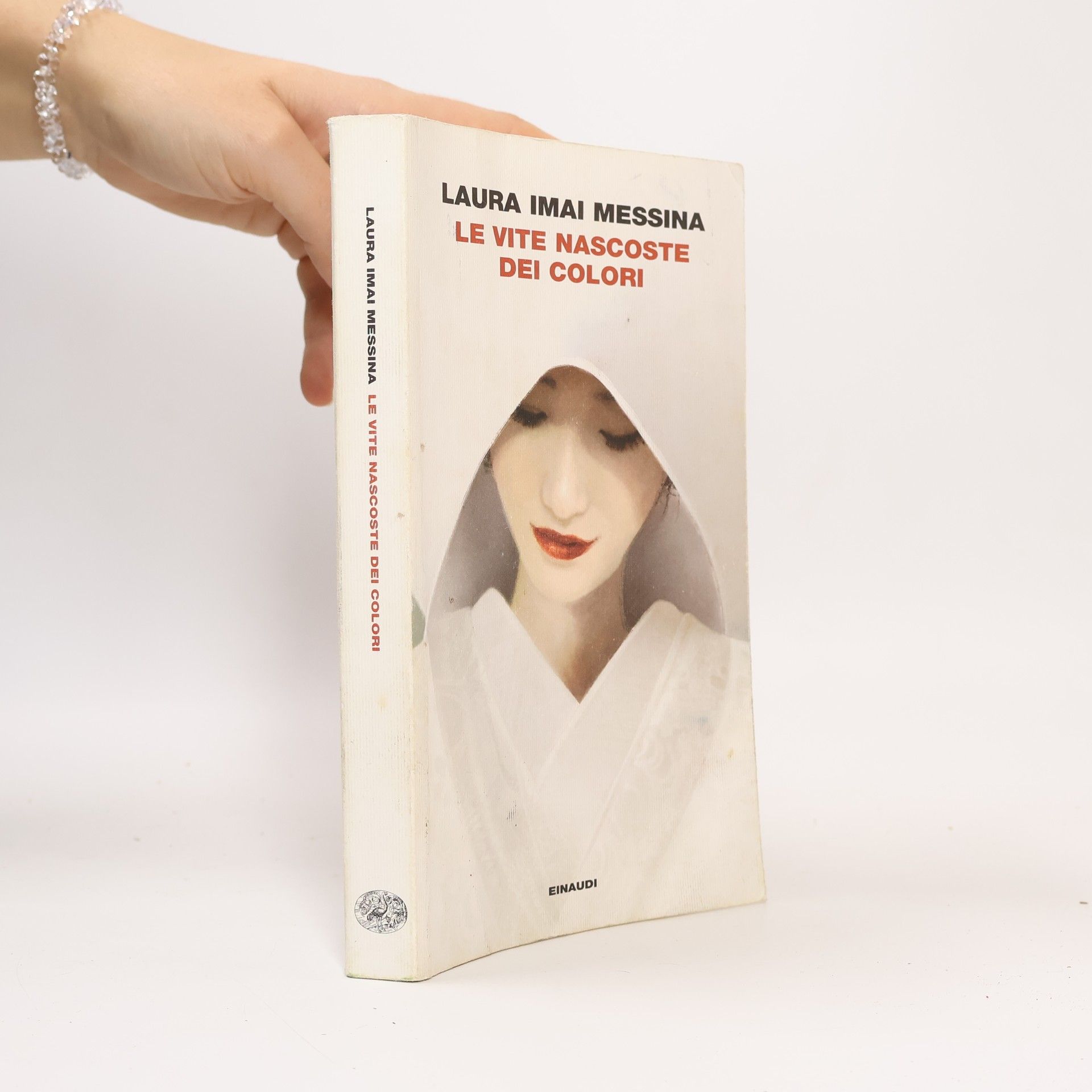 Laura Imai Messina Le vite nascoste dei colori