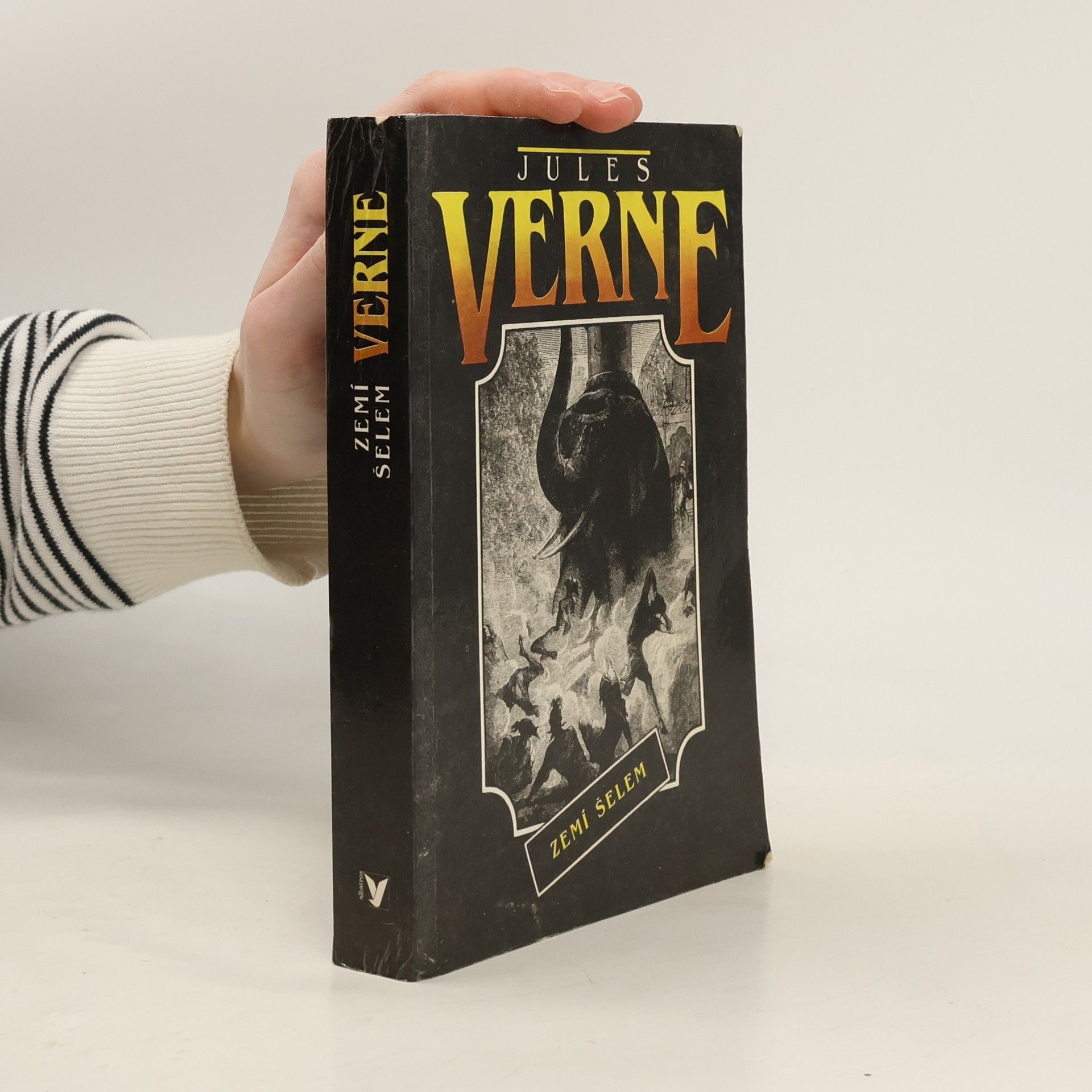 Jules Verne Zemí šelem