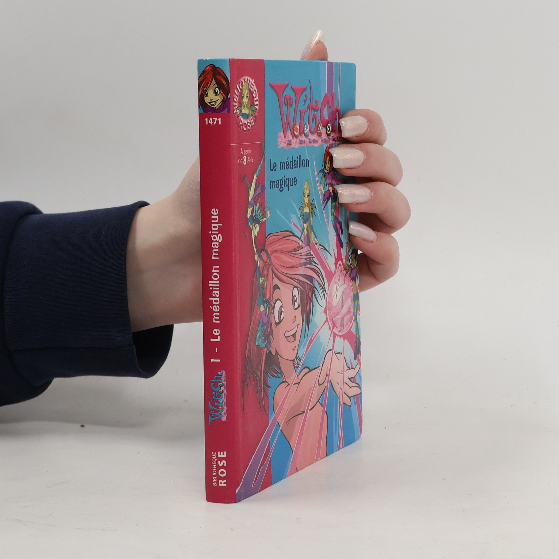 Elizabeth Lenhard Witch. Le médaillon magique