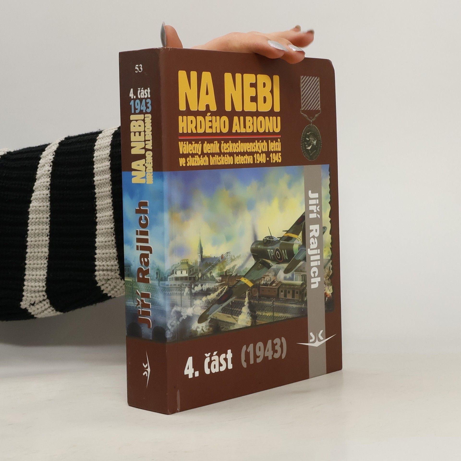 Jiří Rajlich Na nebi hrdého Albionu: 4. část, 1943