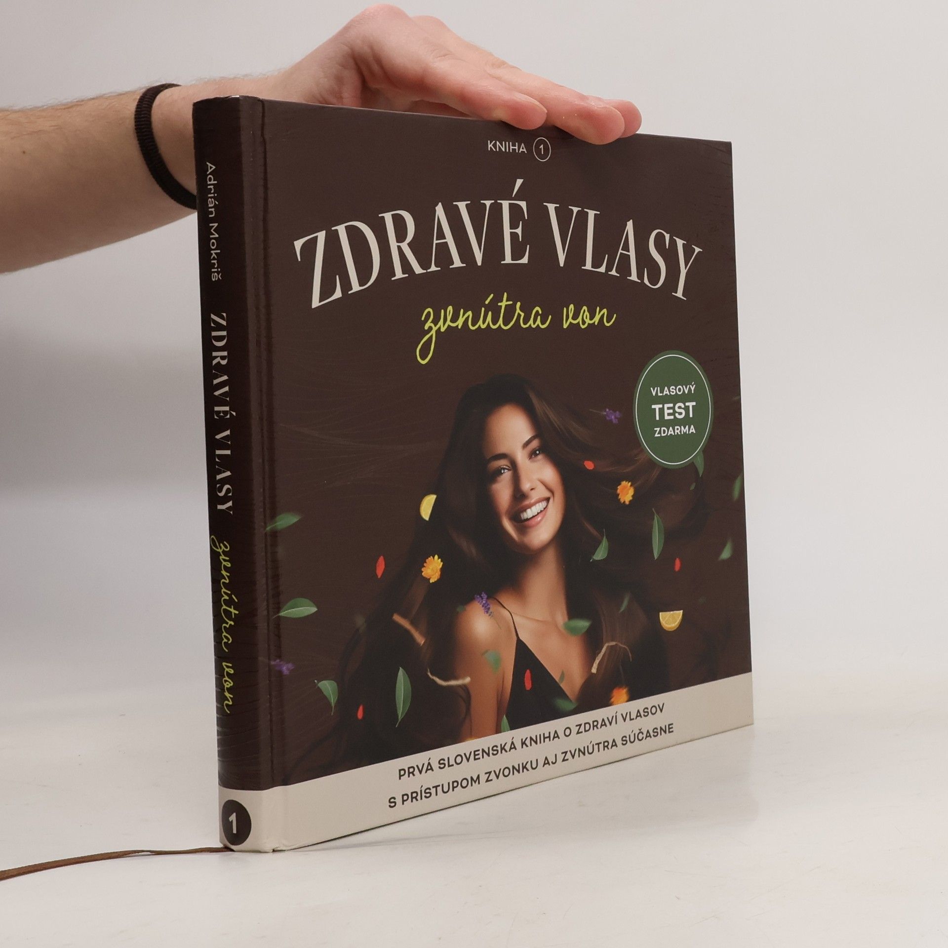Adrián Mokriš Zdravé vlasy zvnútra von