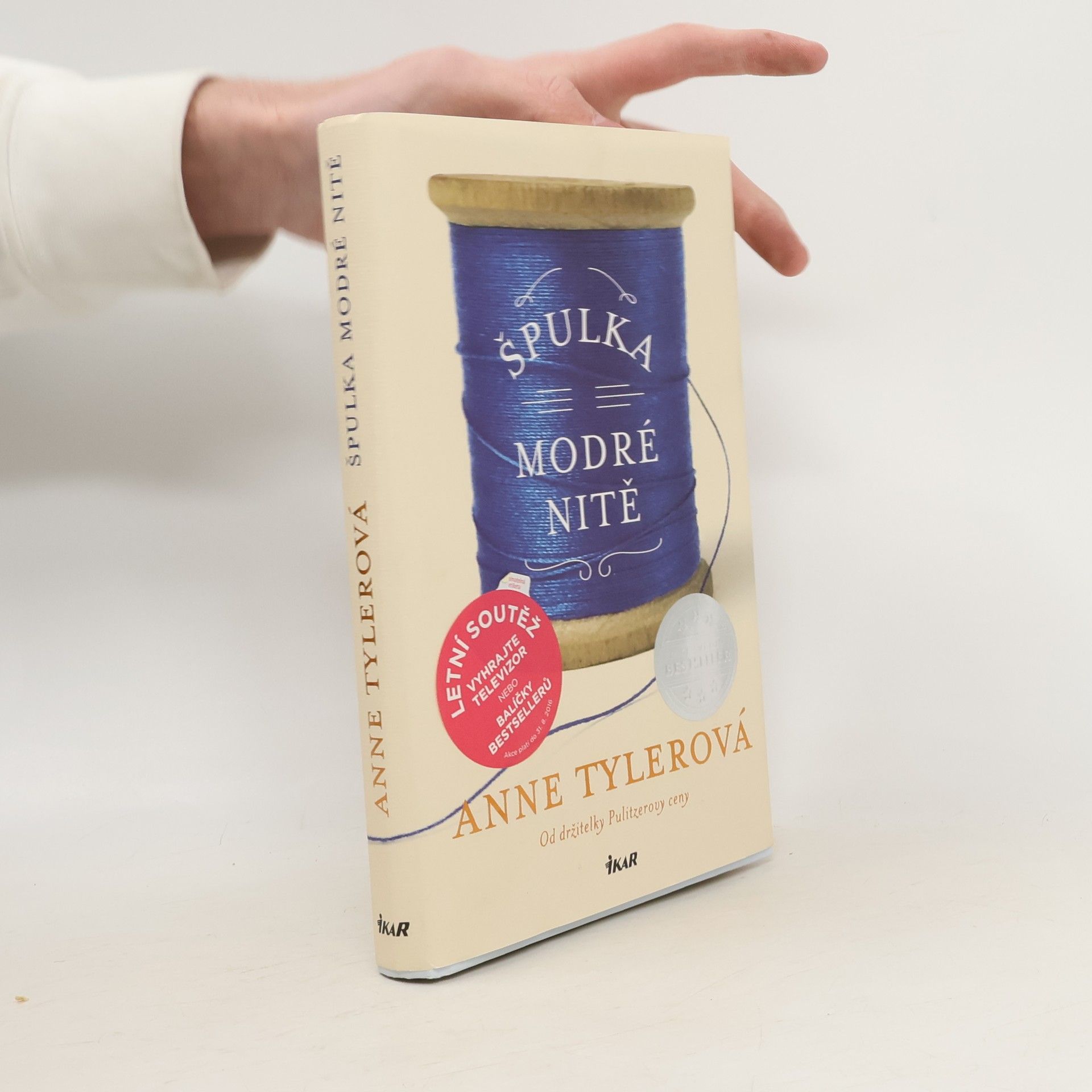 Anne Tyler Špulka modré nitě
