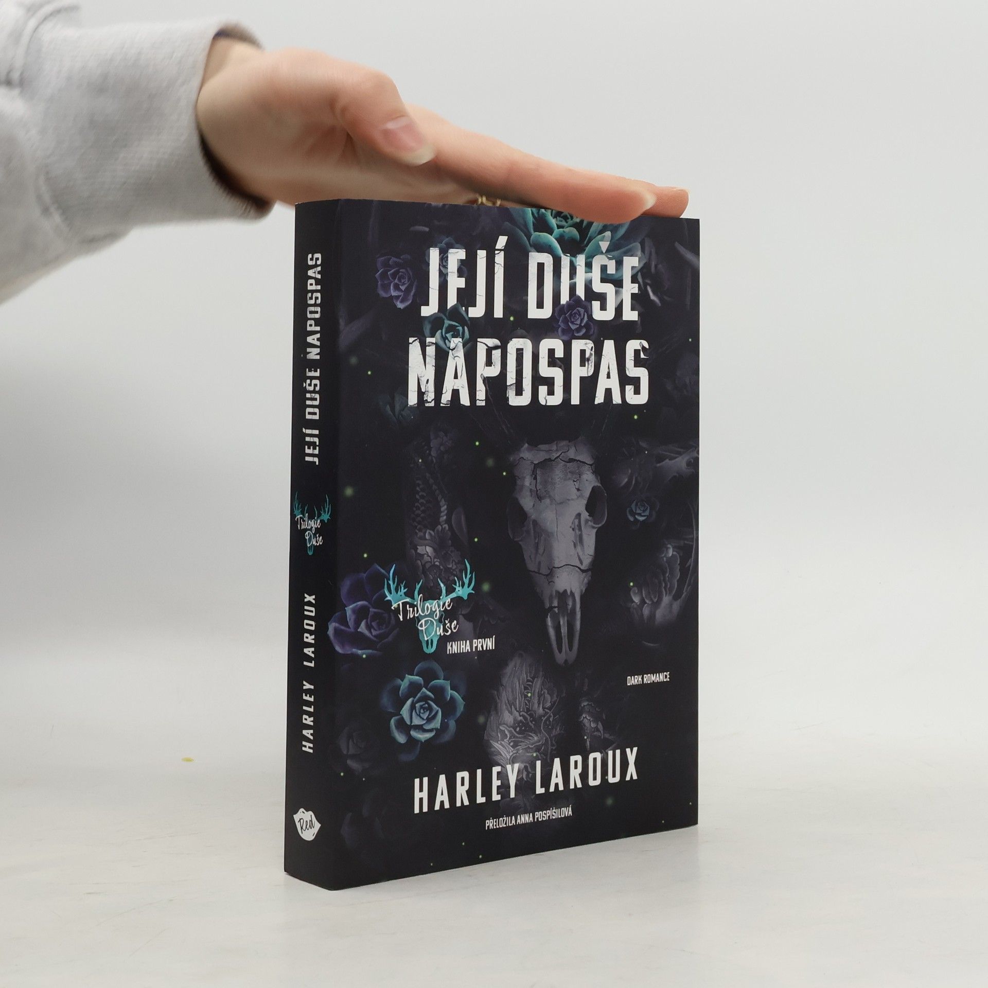 Harley Laroux Její duše napospas
